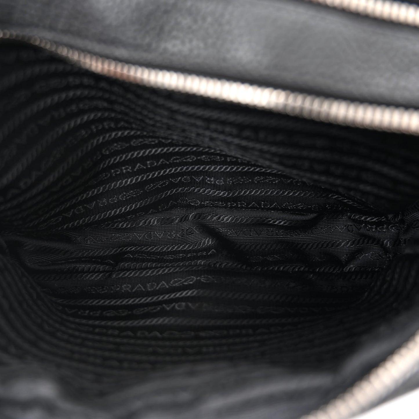 Vitello Daino Soft Camera Crossbody Black