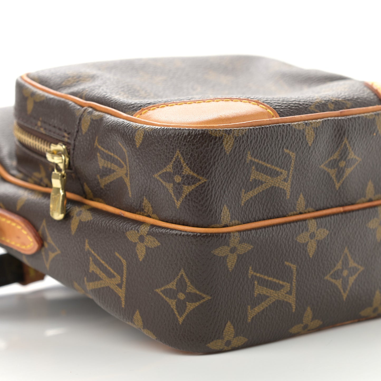 Monogram Amazone