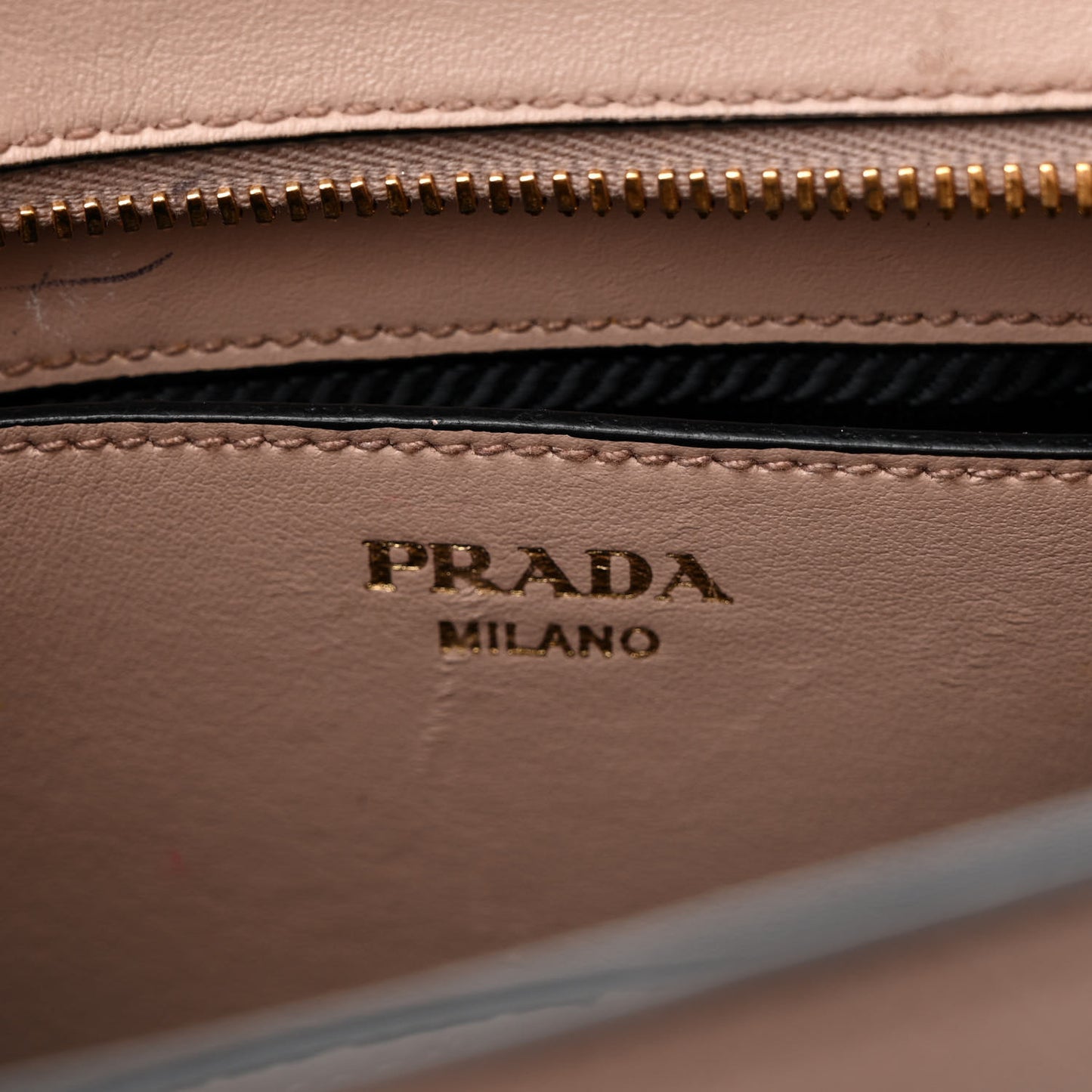 Saffiano City Calfskin Esplanade Crossbody Bag Cipria