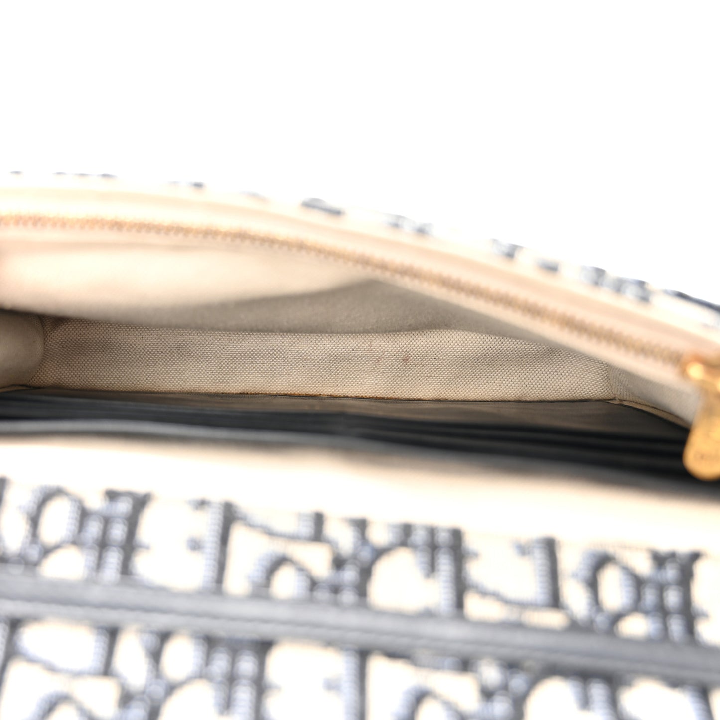 Oblique Saddle Chain Pouch Blue