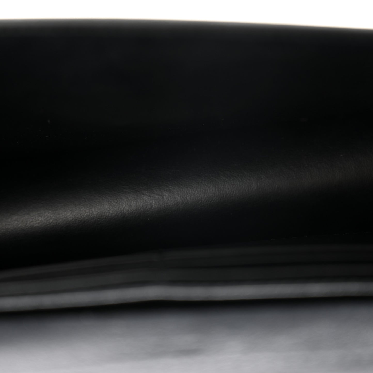 Shiny Calfskin Triomphe Margo Wallet on Chain Black