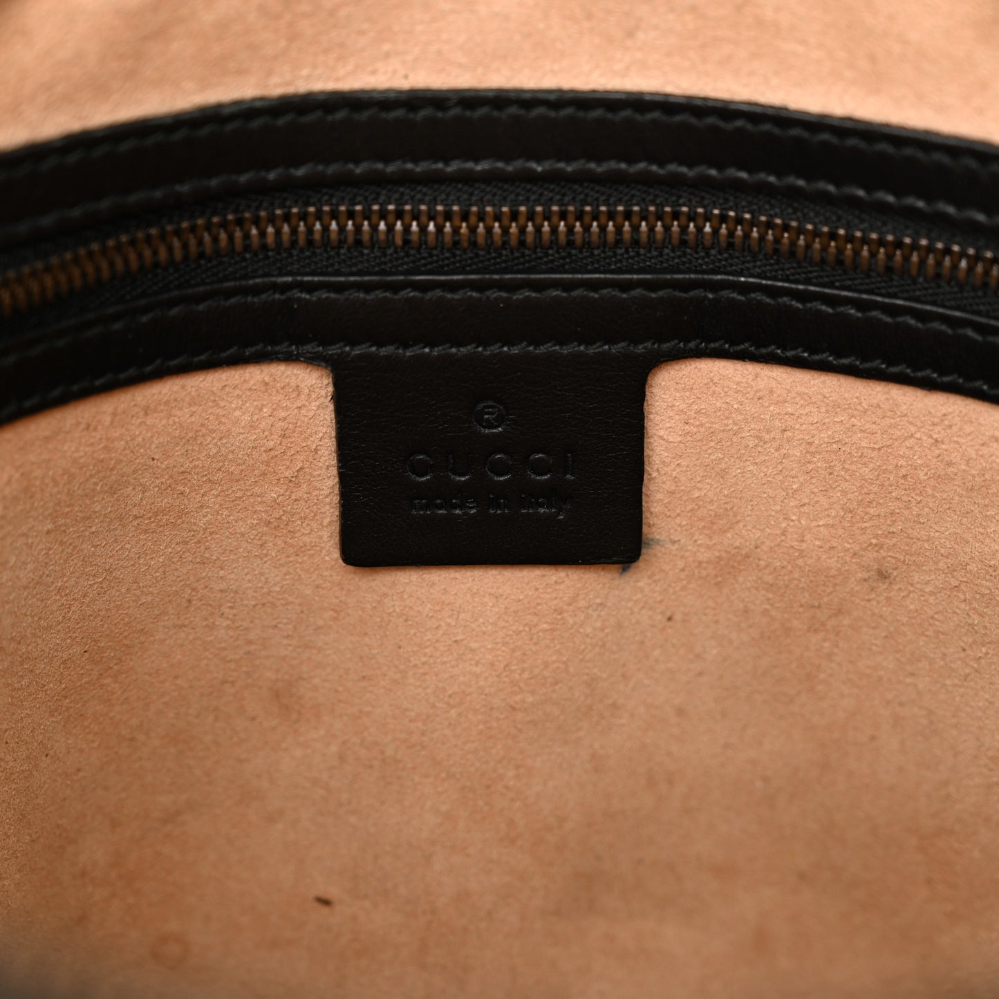 Calfskin Matelasse GG Marmont Flat Messenger Bag Black