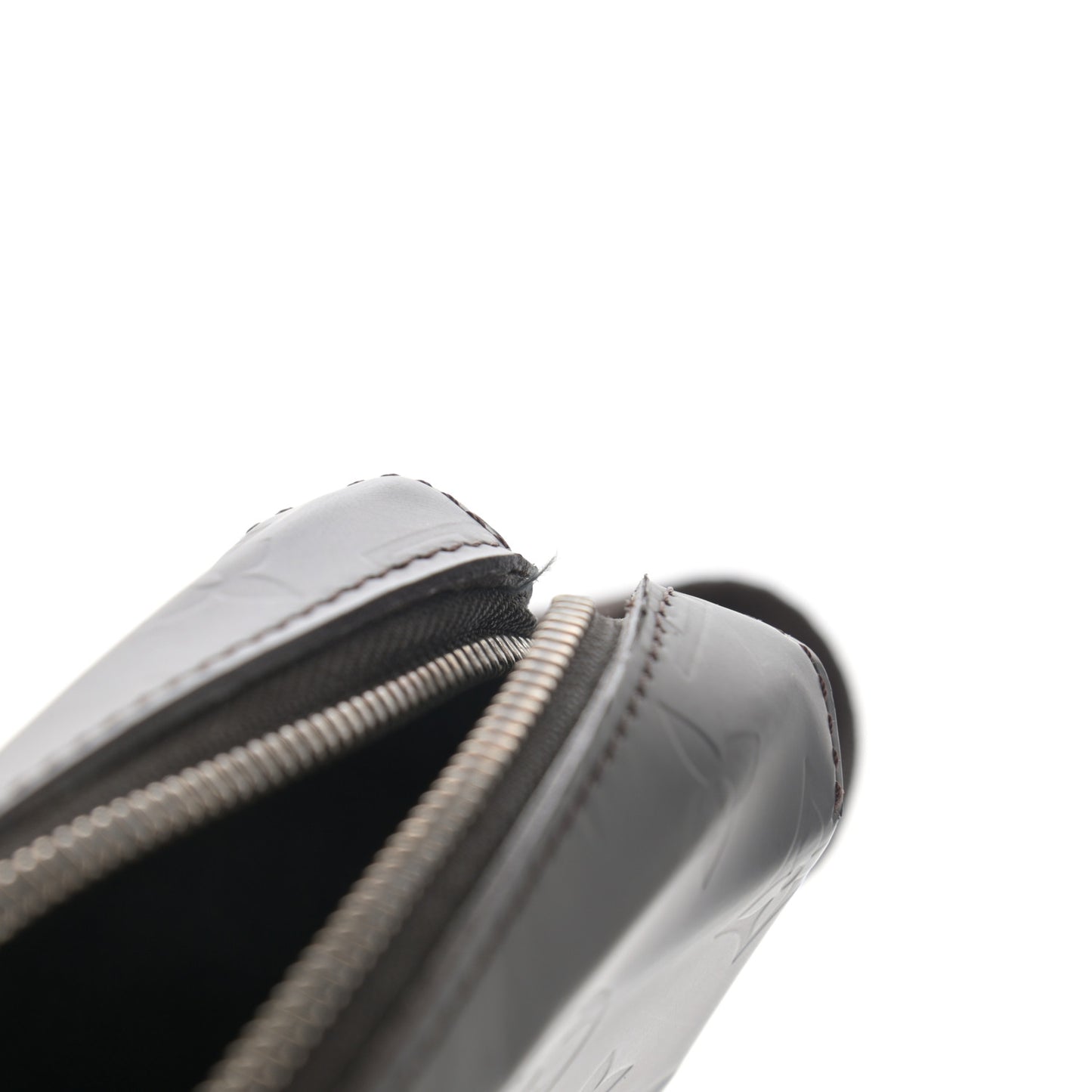 Monogram Glace Bobby Cafe