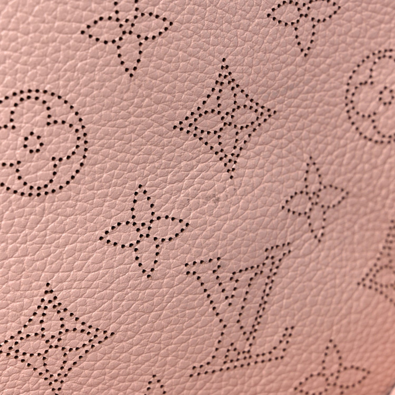 Louis Vuitton Mahina Babylone Chain BB Magnolia 13 of 14