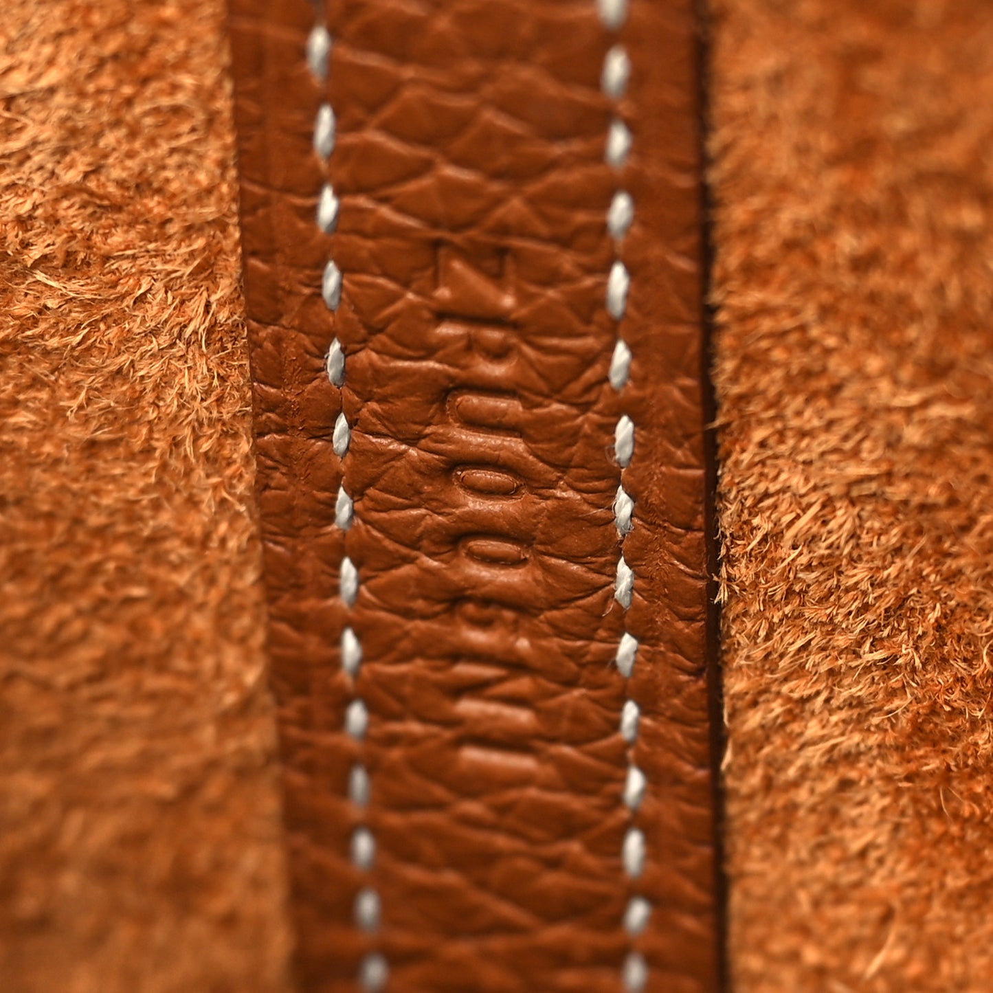 Taurillon Clemence Picotin Lock 22 MM Gold