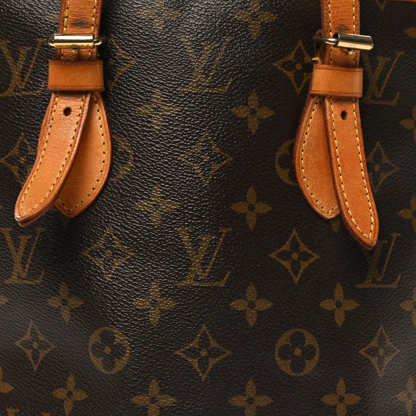 Monogram Petit Bucket 23
