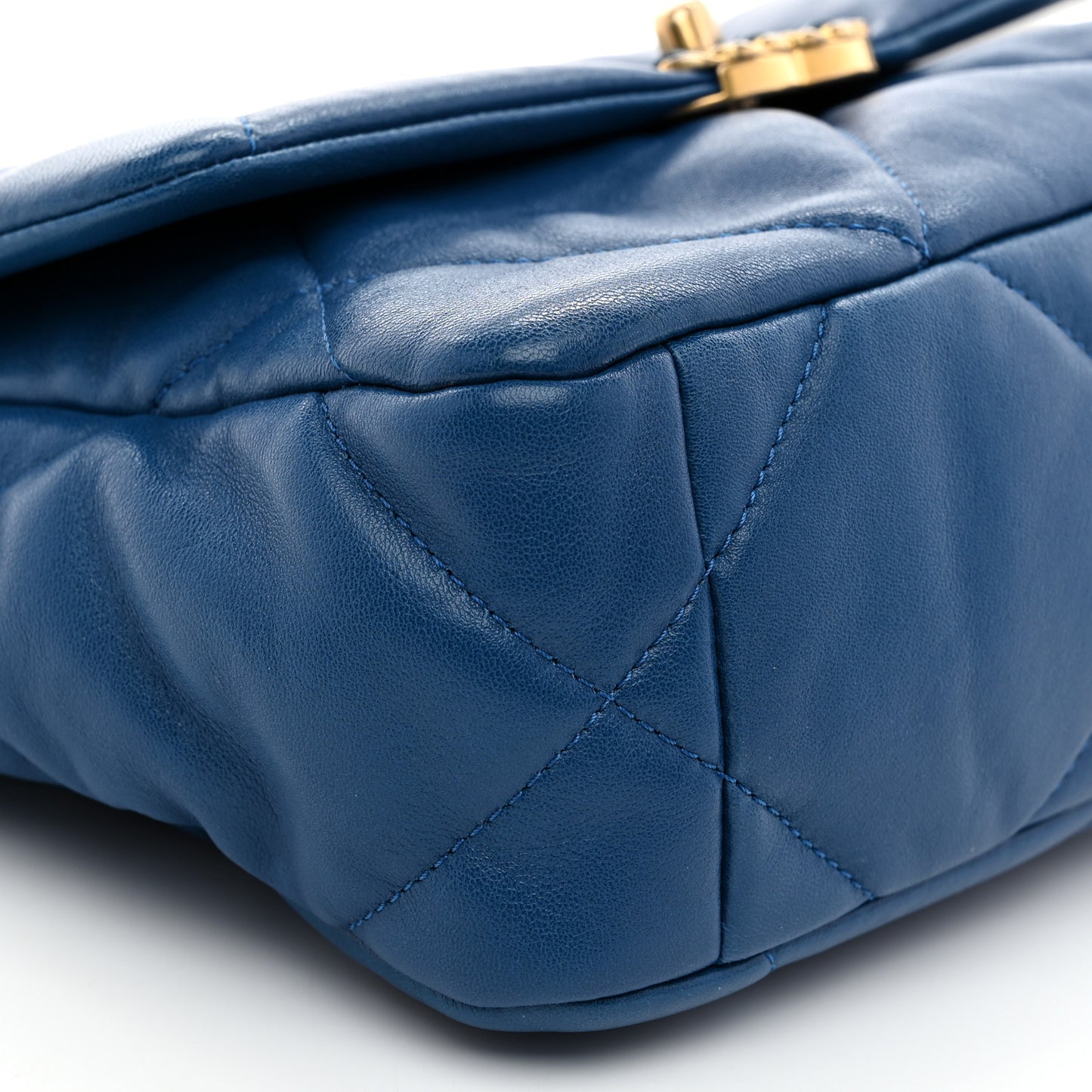 Lambskin Quilted Medium Chanel 19 Flap Blue