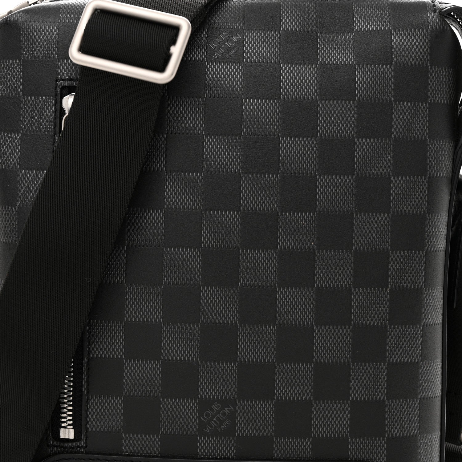 Louis Vuitton Damier Infini Discovery Messenger BB Onyx 7 of 12