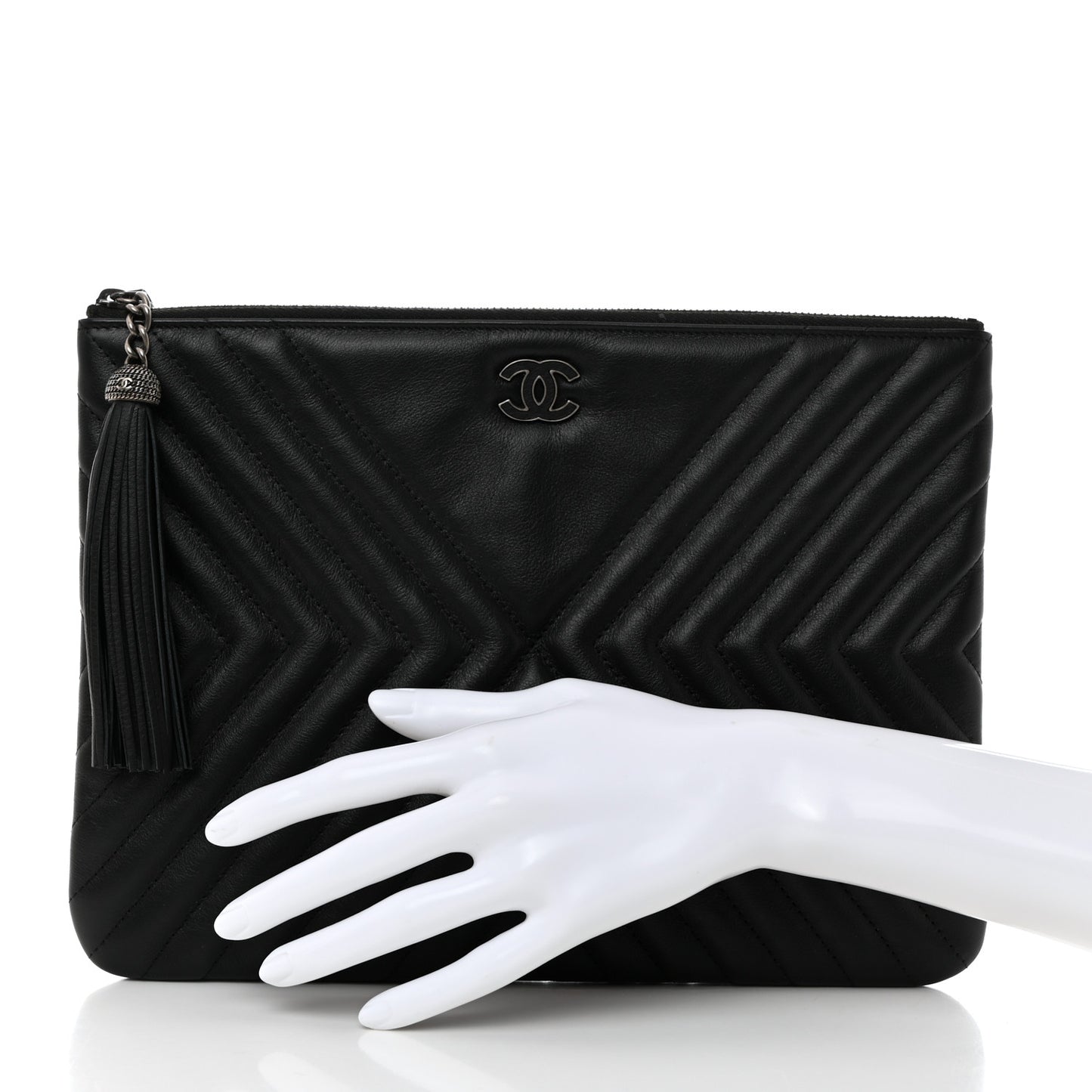 Calfskin Chevron Quilted Tassel Medium Cosmetic Case Black