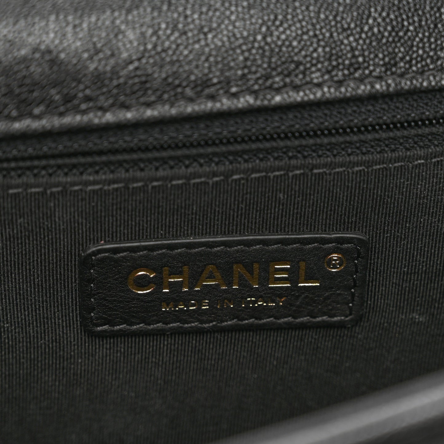 Caviar Chevron Quilted New Medium Boy Flap Black