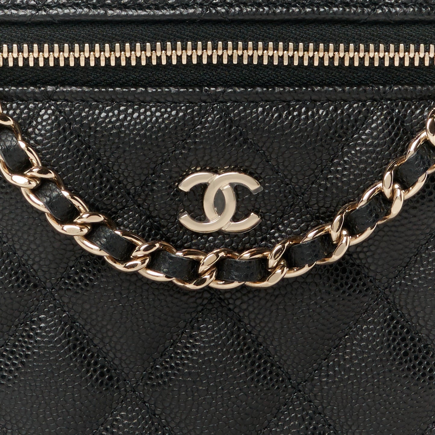 Caviar Quilted Top Handle Slim Vanity With Chain Black