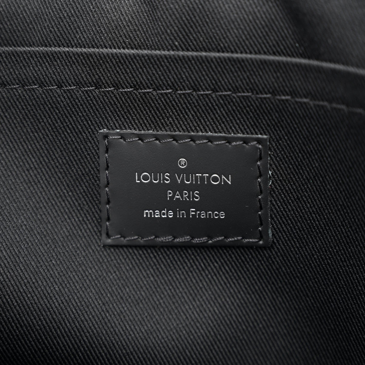 Louis Vuitton Monogram Eclipse Discovery Pochette GM 6 of 10
