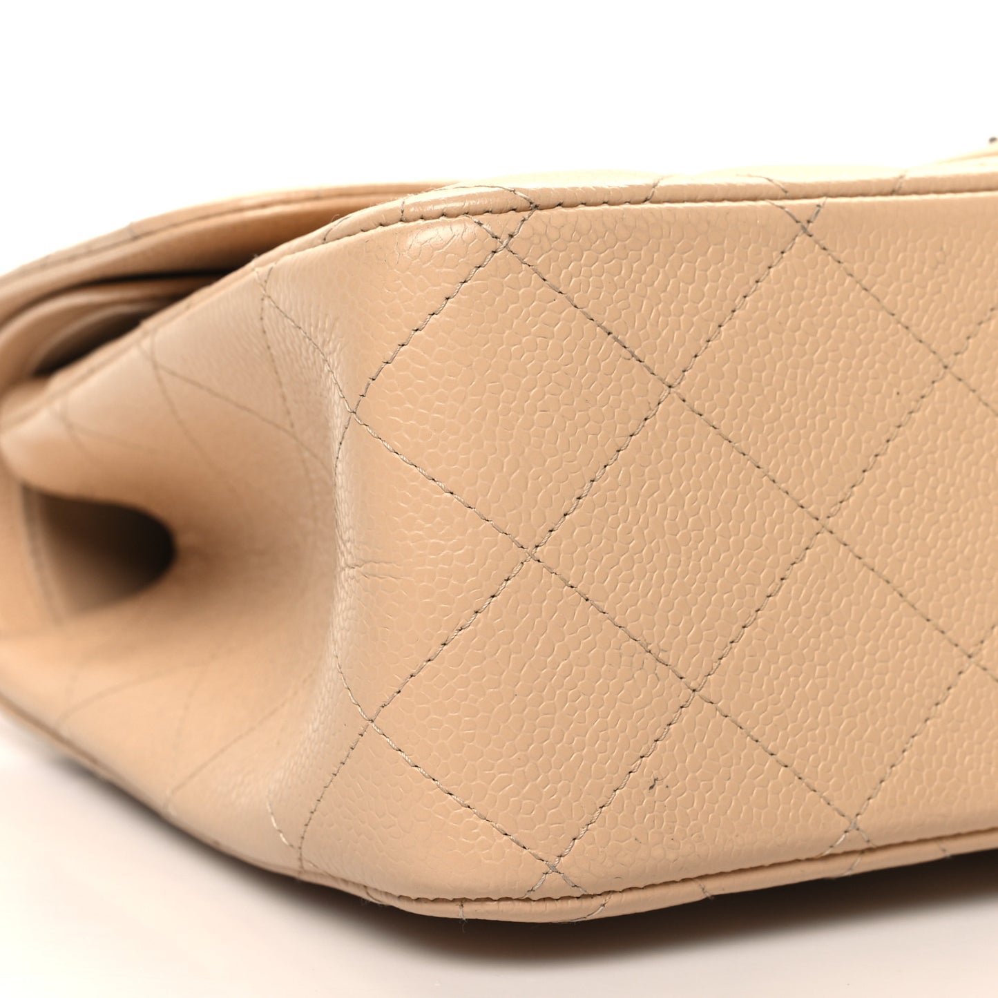 Caviar Quilted Jumbo Double Flap Beige Clair