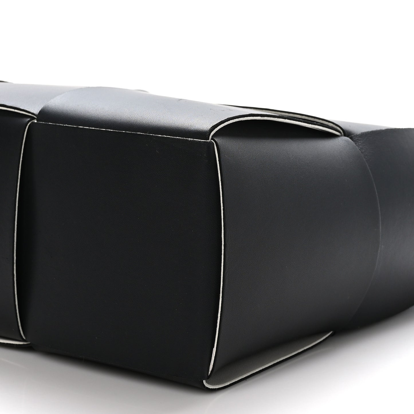 Nappa Maxi Intrecciato Arco Tote Black White
