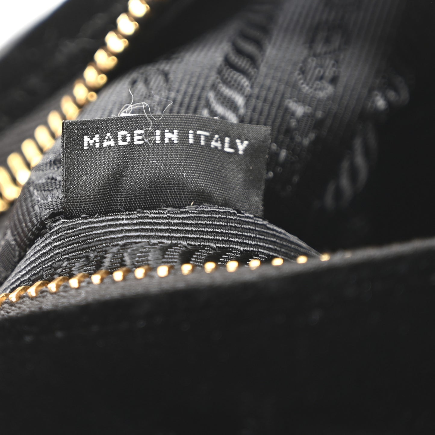 Velvet Nappa Mini Re-Edition Shoulder Bag Black