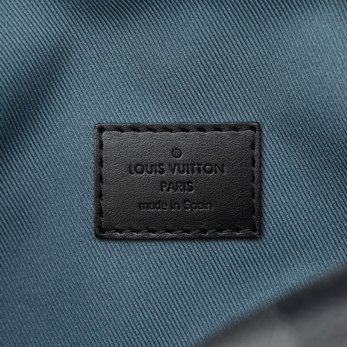 Damier Graphite Discovery Bumbag