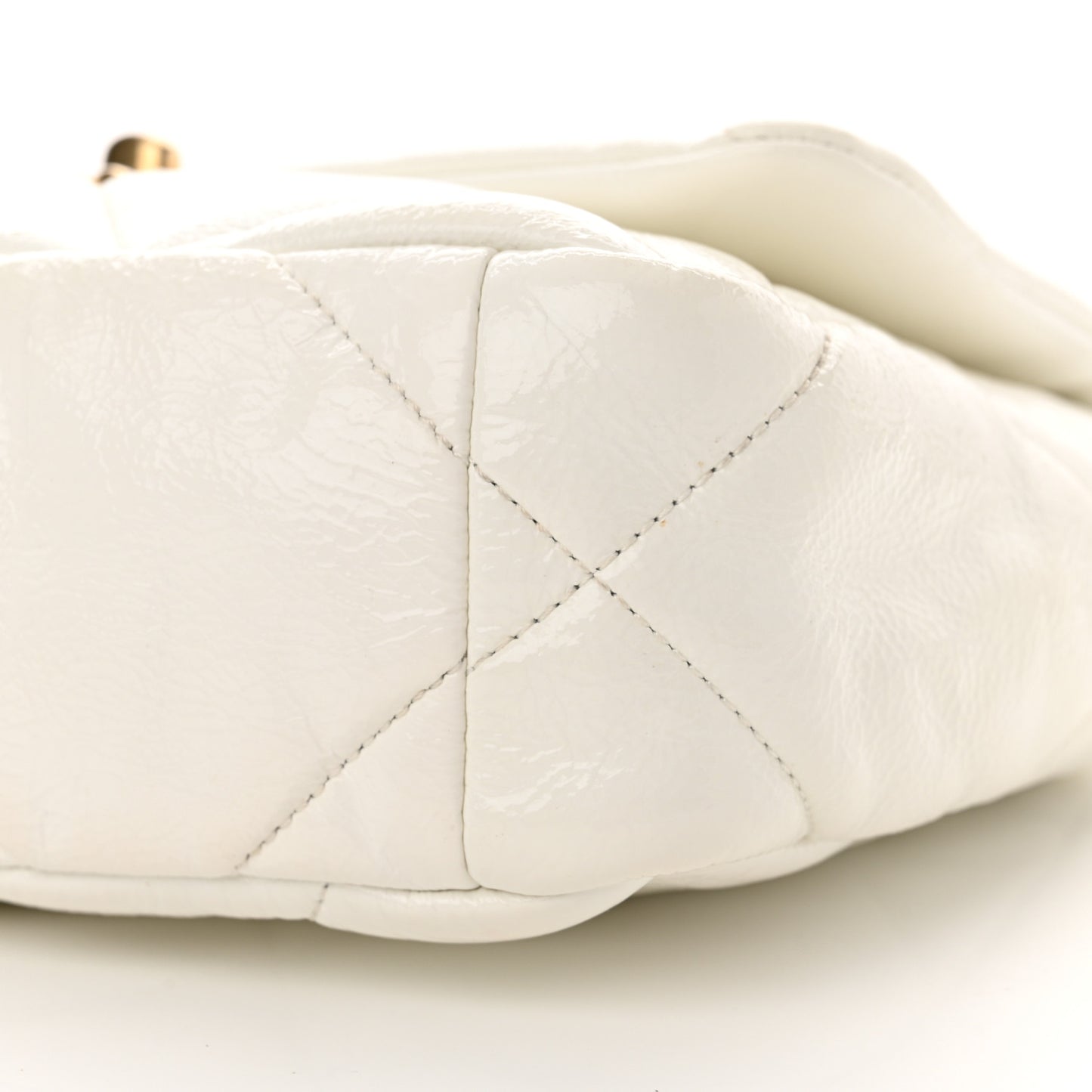 Shiny Crumpled Calfskin Quilted Medium Chanel 19 Flap White