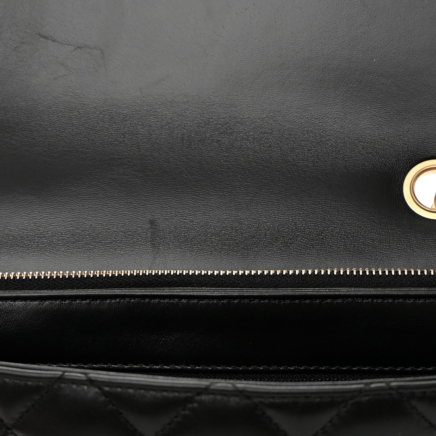 Lambskin Quilted Medium Pillow Crush Flap Black
