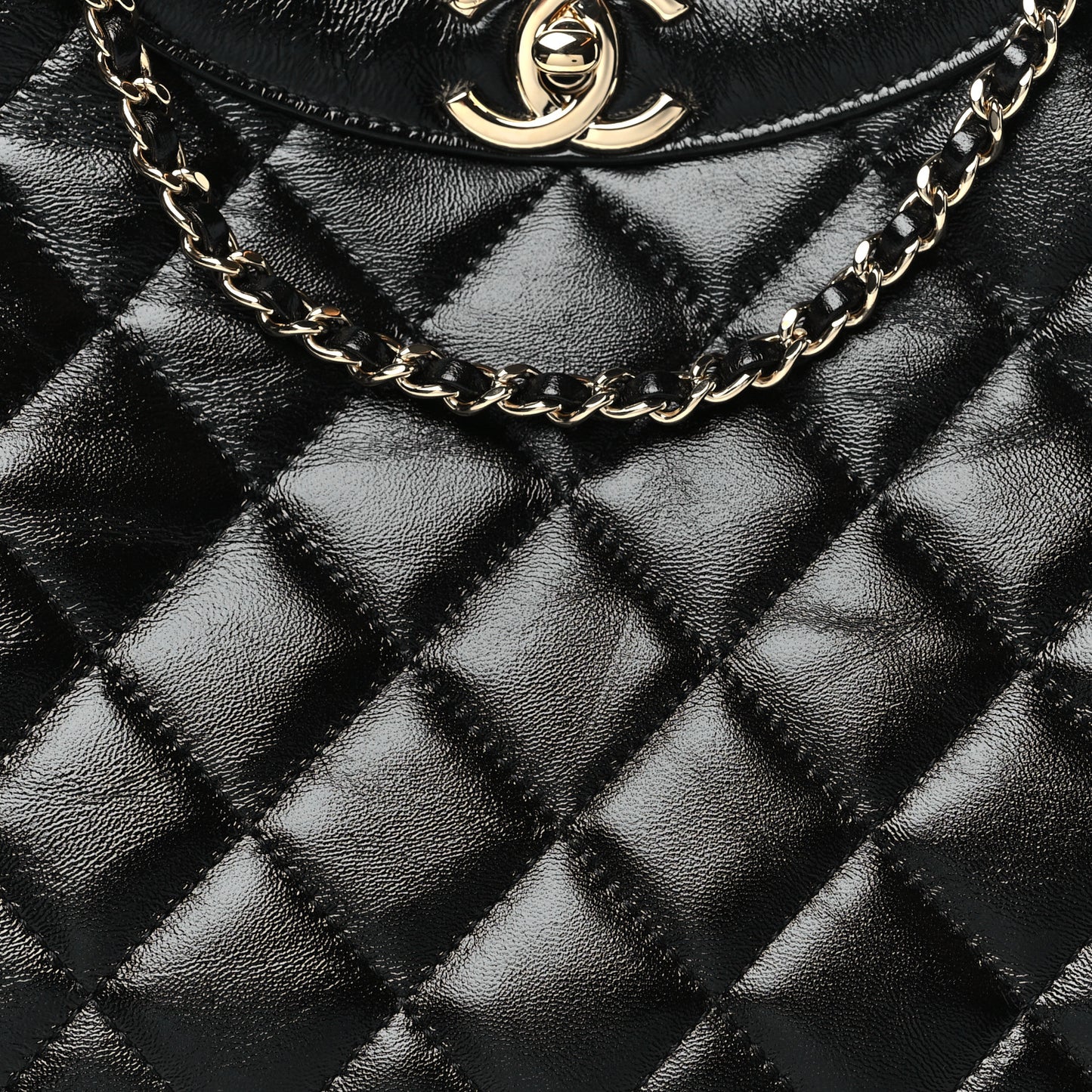 Shiny Lambskin Quilted Small 31 Shopping Bag Black