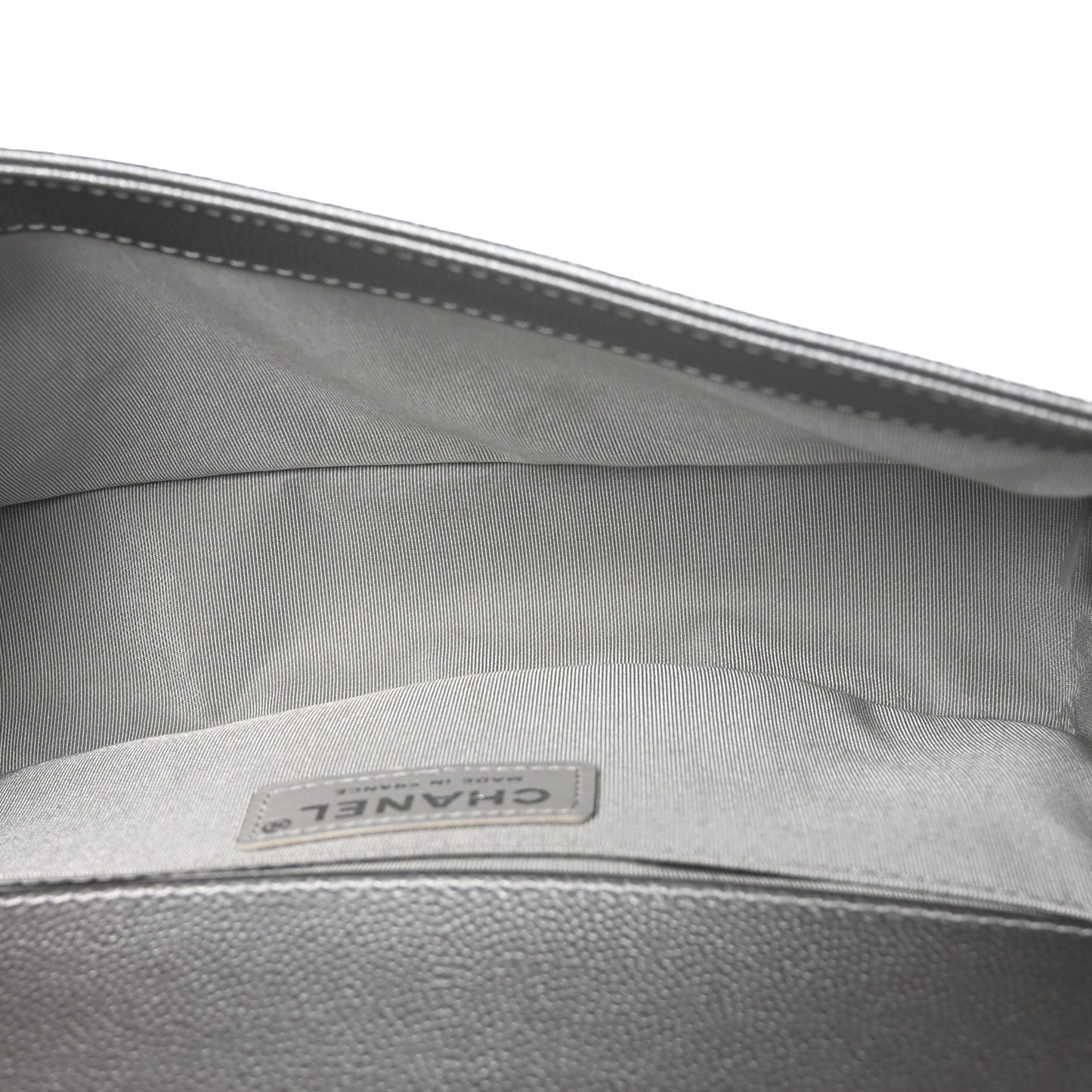 Metallic Caviar Quilted Medium Boy Flap Silver