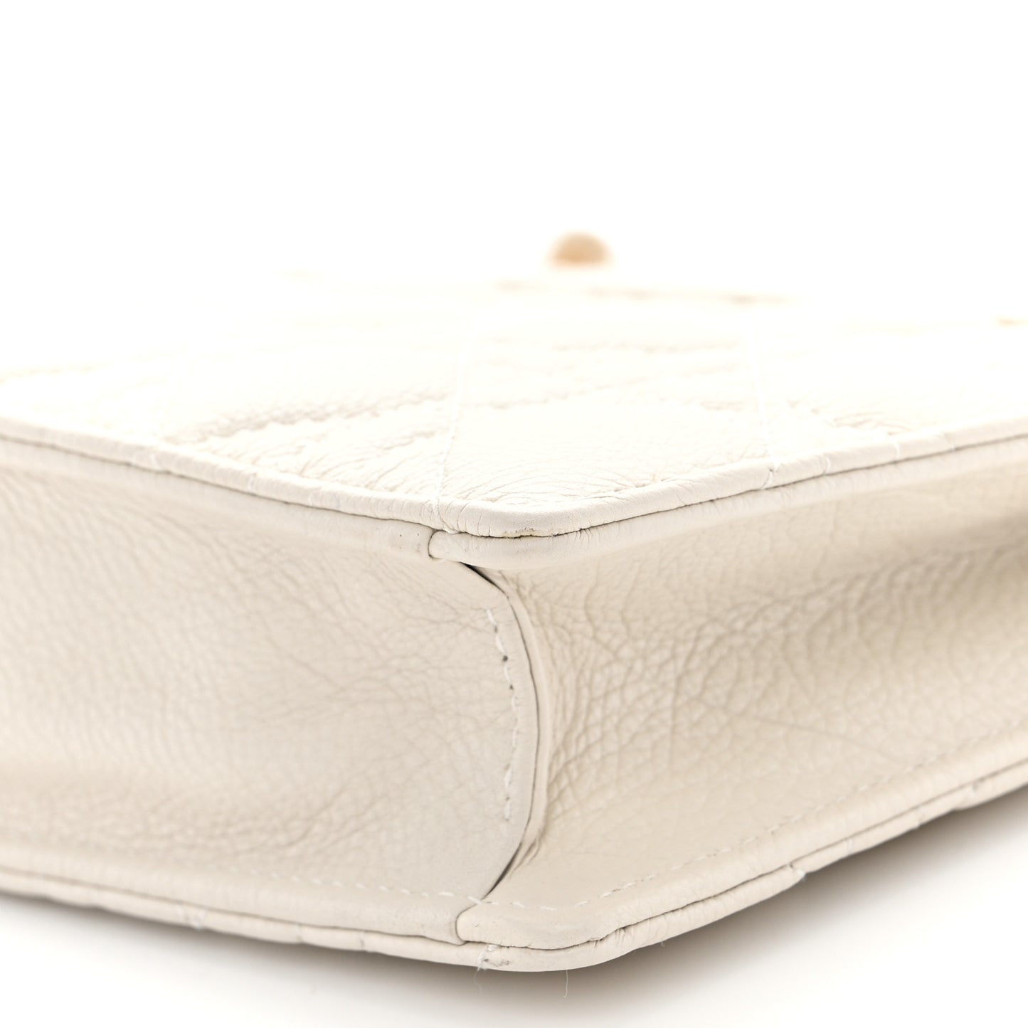 Calfskin Cannage Caro Zipped Pouch With Chain Latte