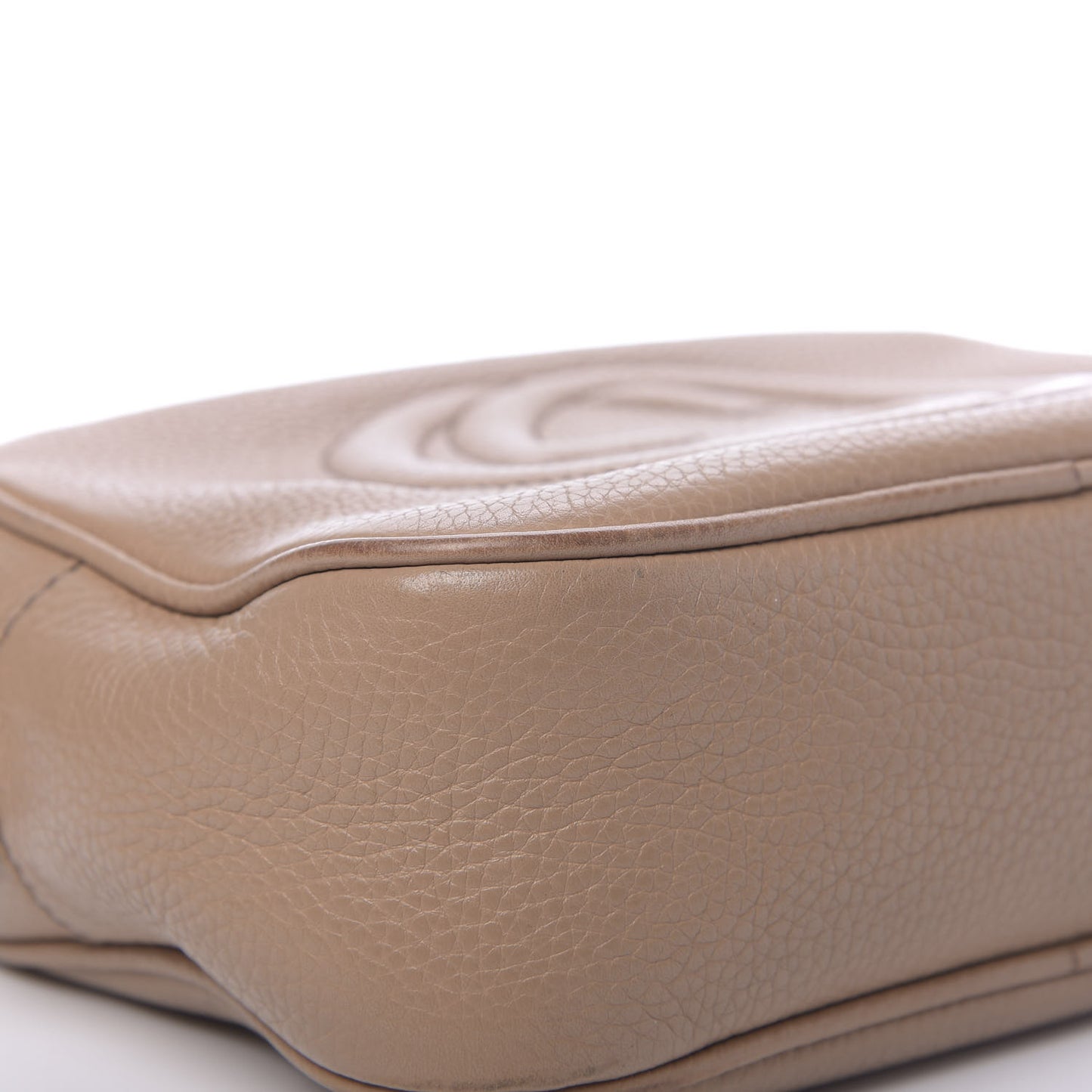 Pebbled Calfskin Small Soho Disco Bag Camelia