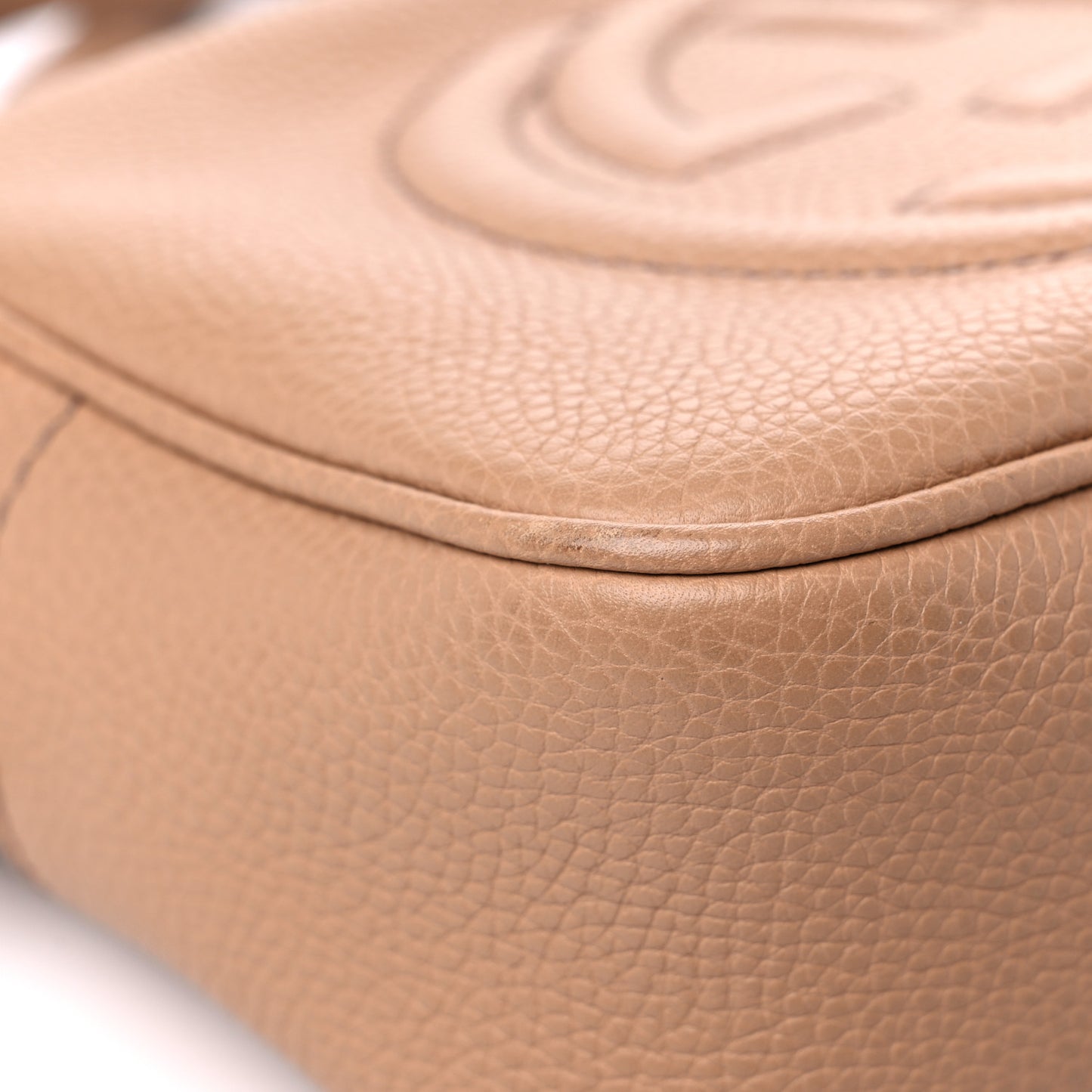 Pebbled Calfskin Small Soho Disco Bag Camelia
