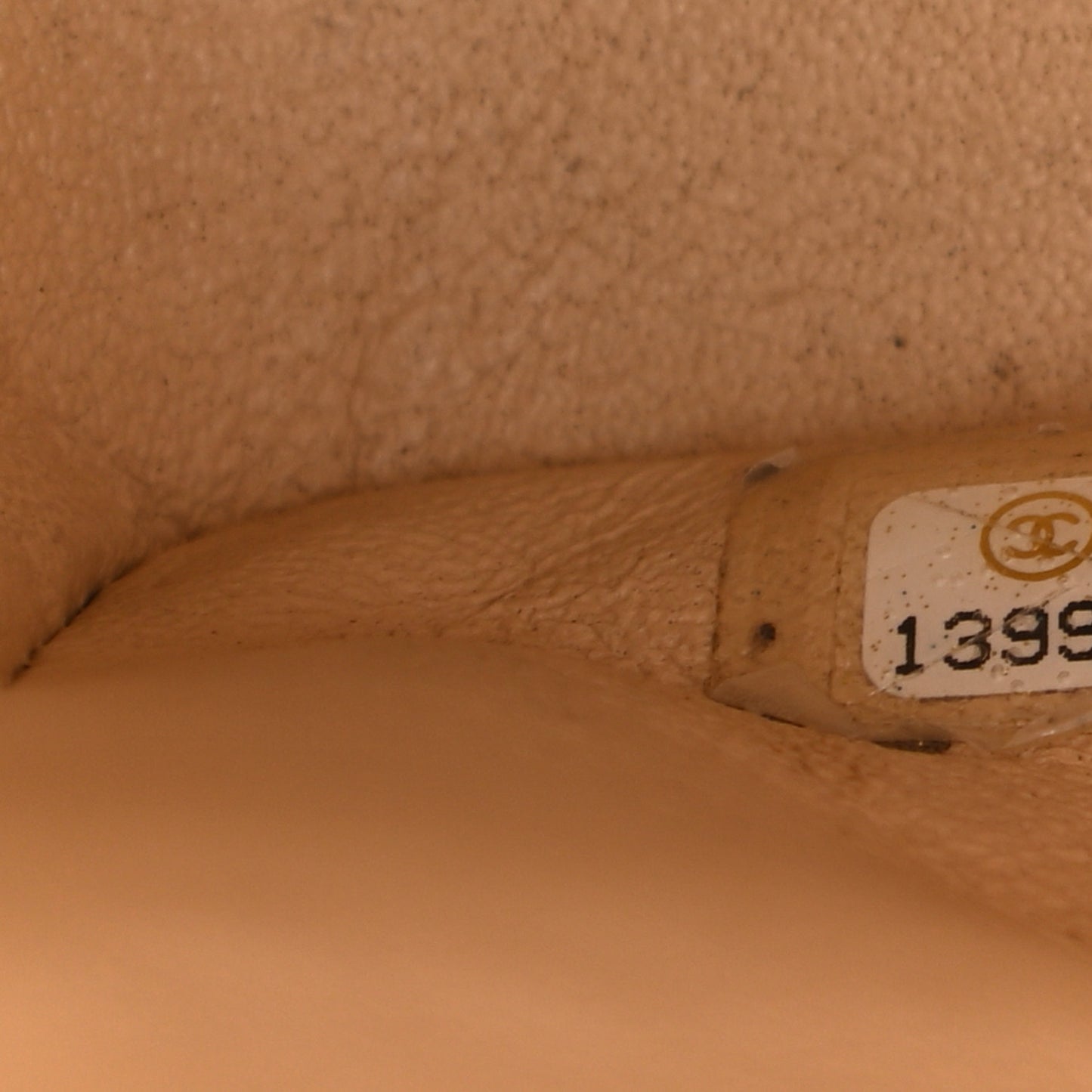 Caviar Quilted Medium Double Flap Beige Clair