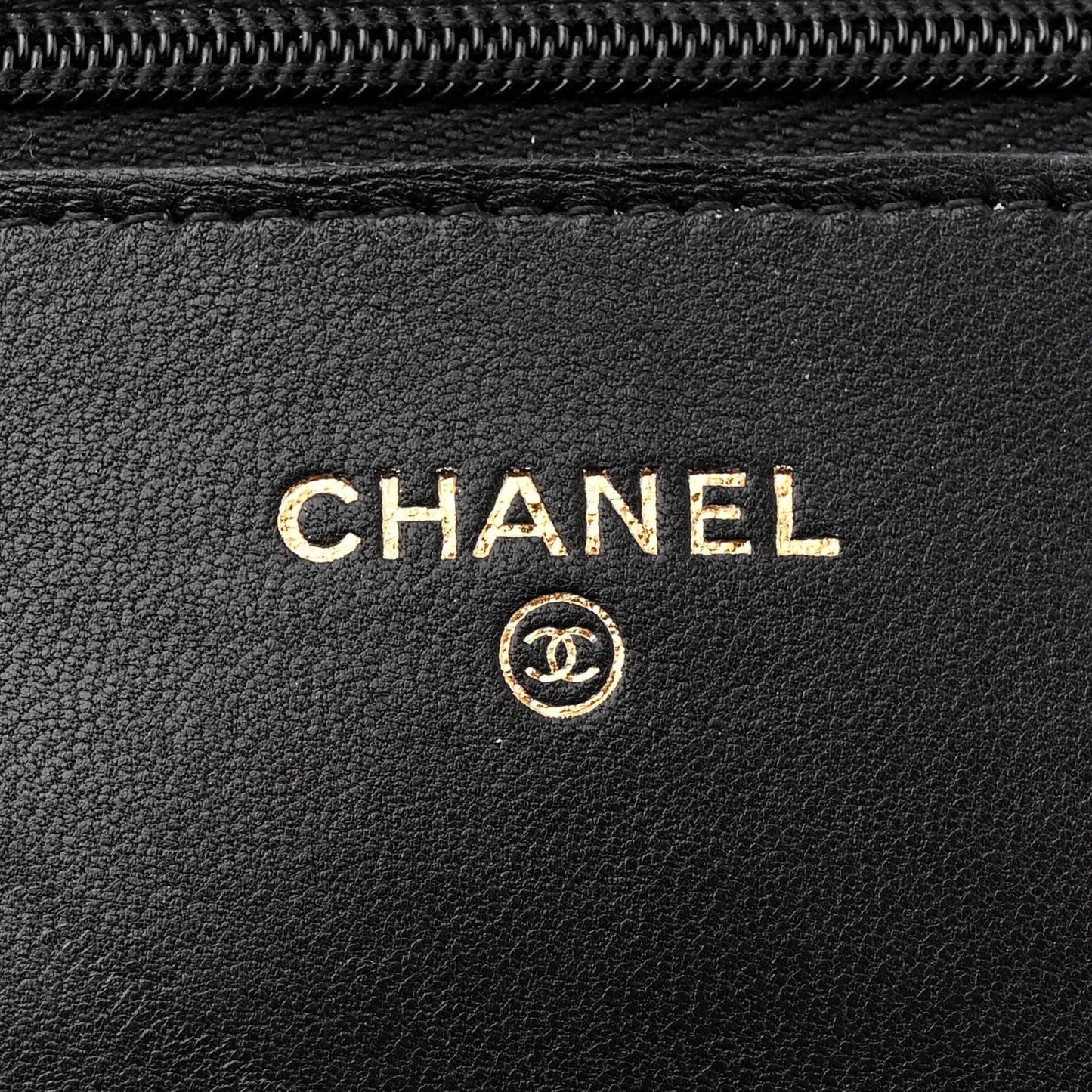 Lambskin Quilted Wallet On Chain WOC Black
