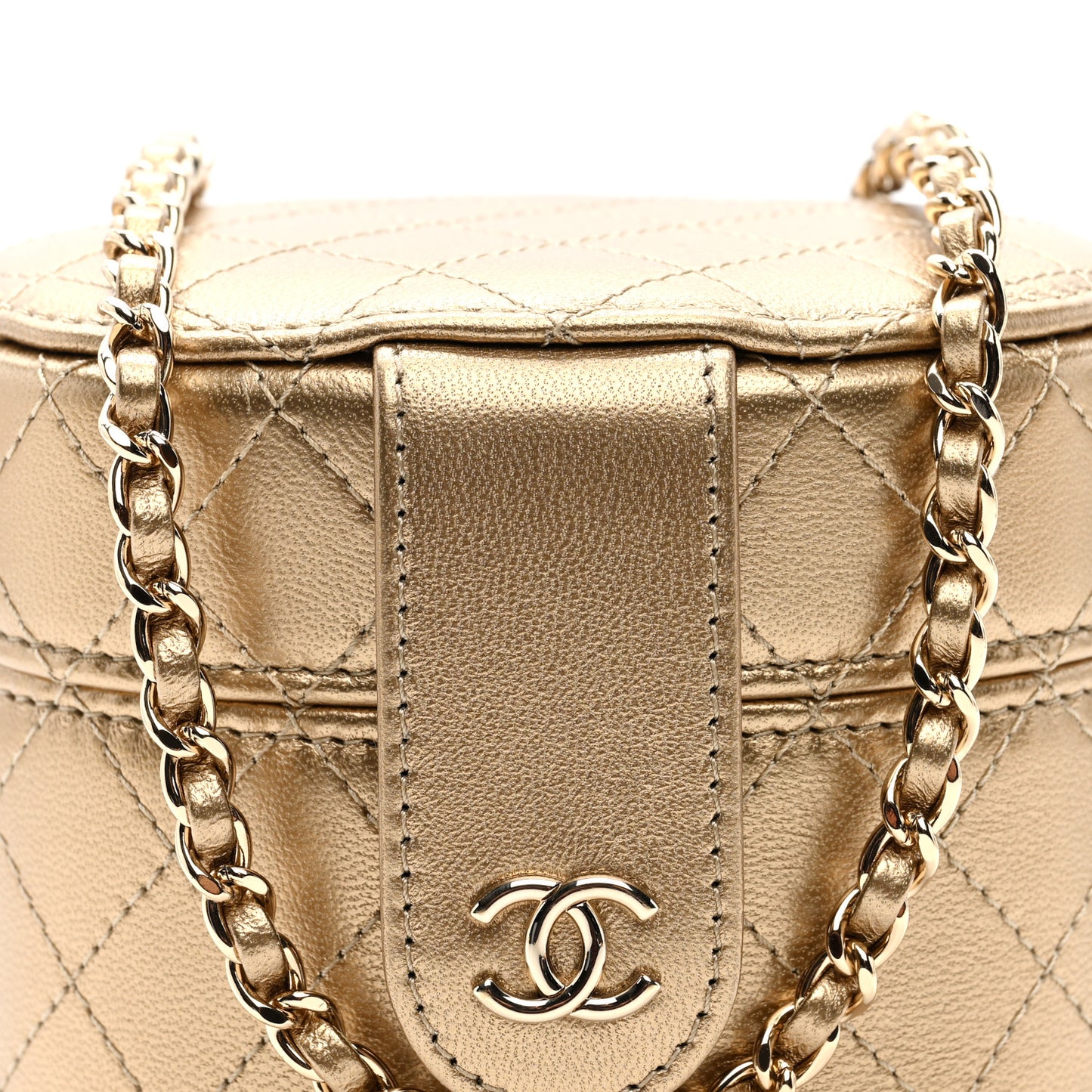 Metallic Lambskin Quilted Round Mini Vanity Case With Chain Gold