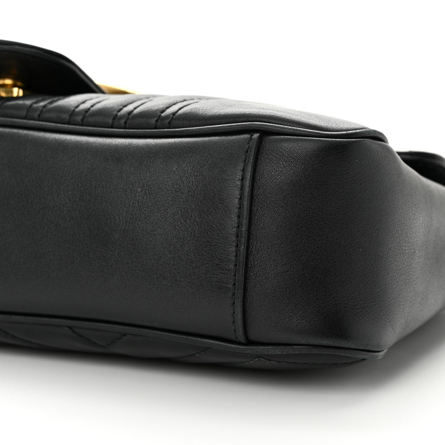 Calfskin Matelasse Medium GG Marmont Shoulder Bag Black