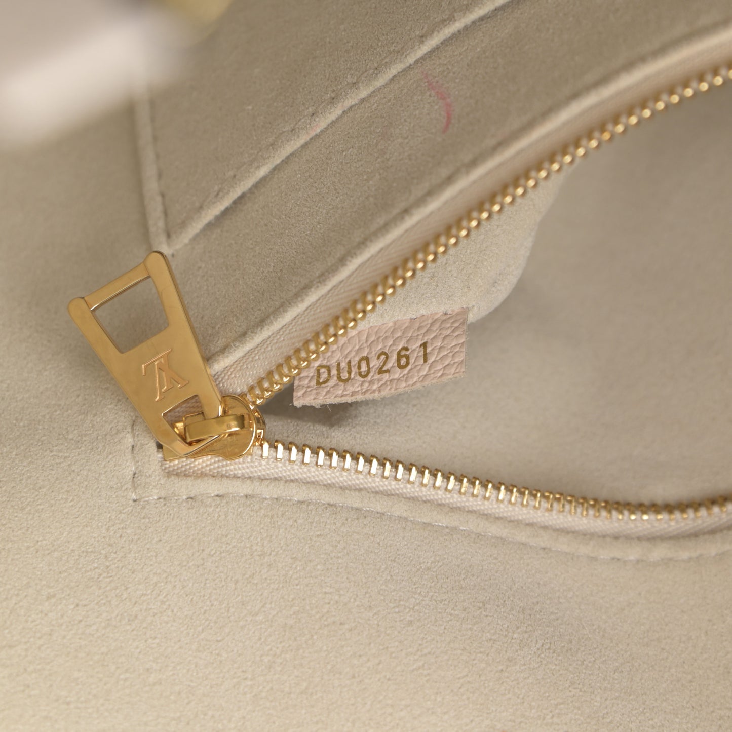 Empreinte Monogram Giant By The Pool Onthego MM Cream Saffron