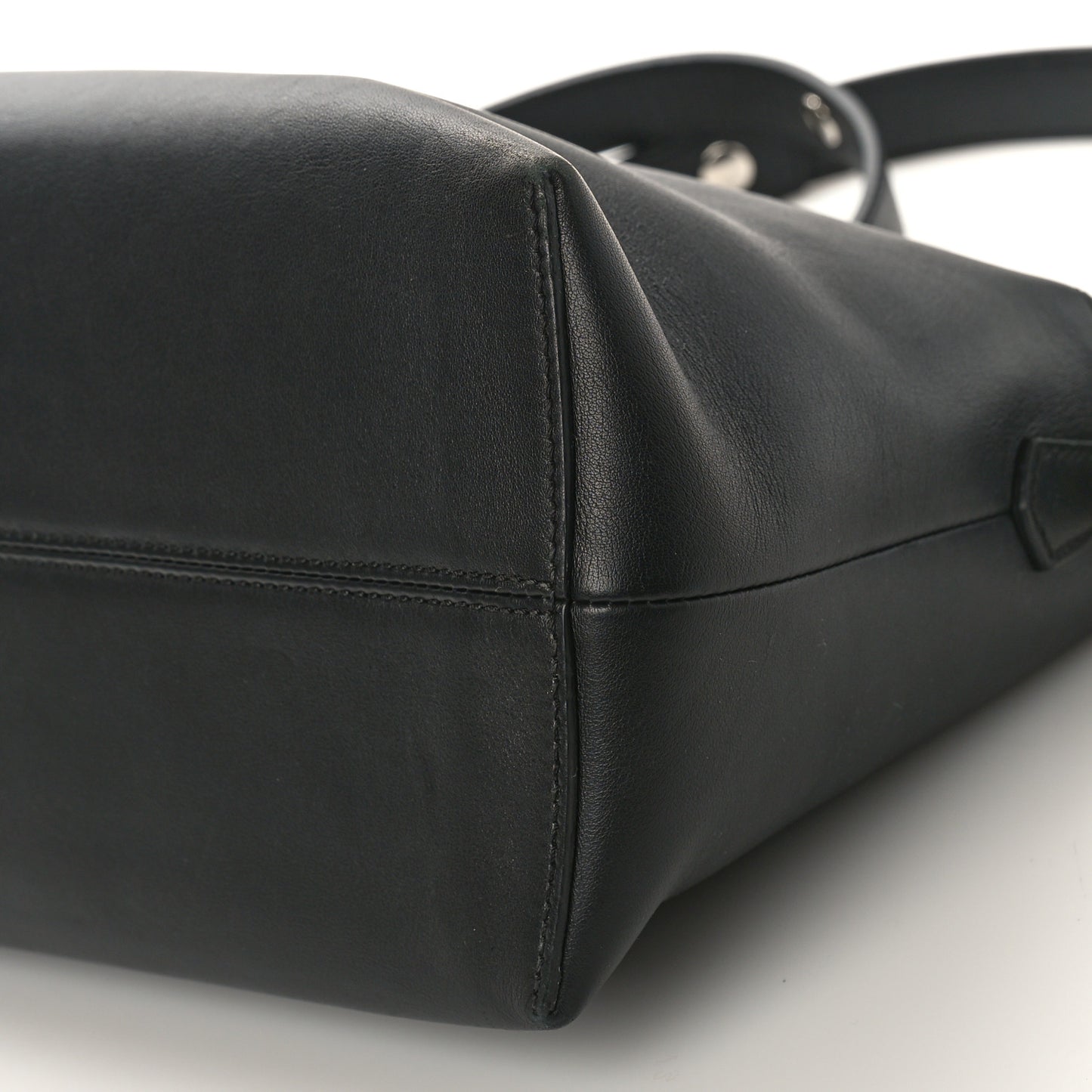 Vitello Dolce Medium By The Way Boston Bag Black