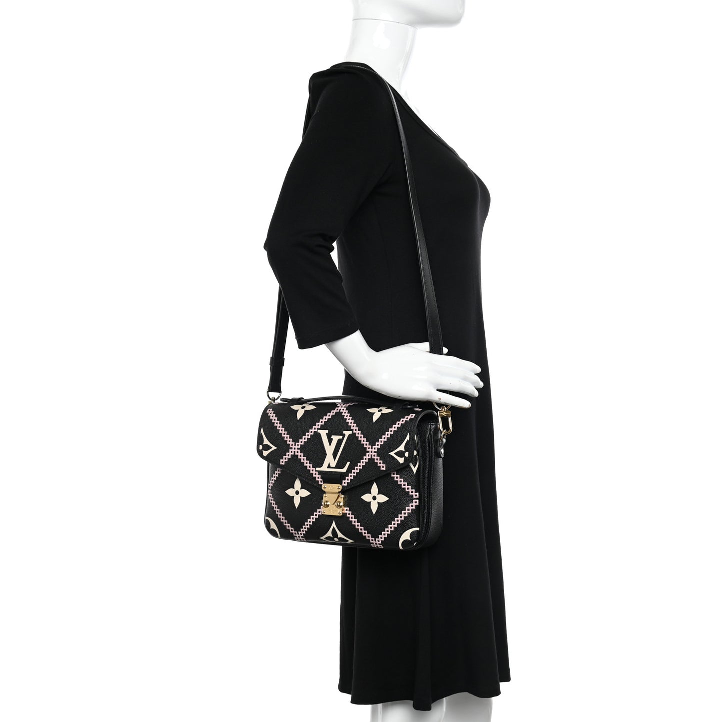 Empreinte Monogram Giant Broderies Pochette Metis Black