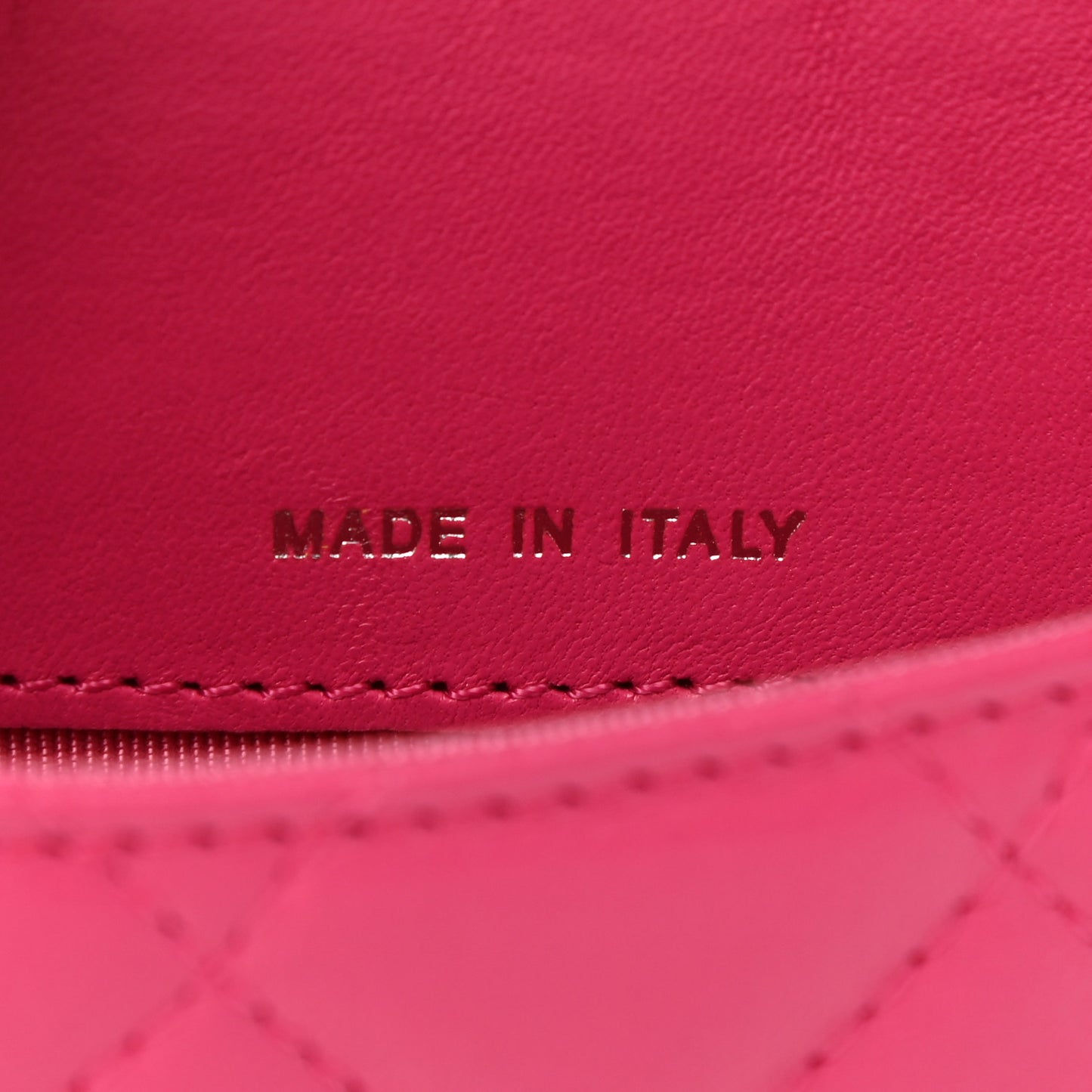 Caviar Quilted Small Flap Wallet Fucshia