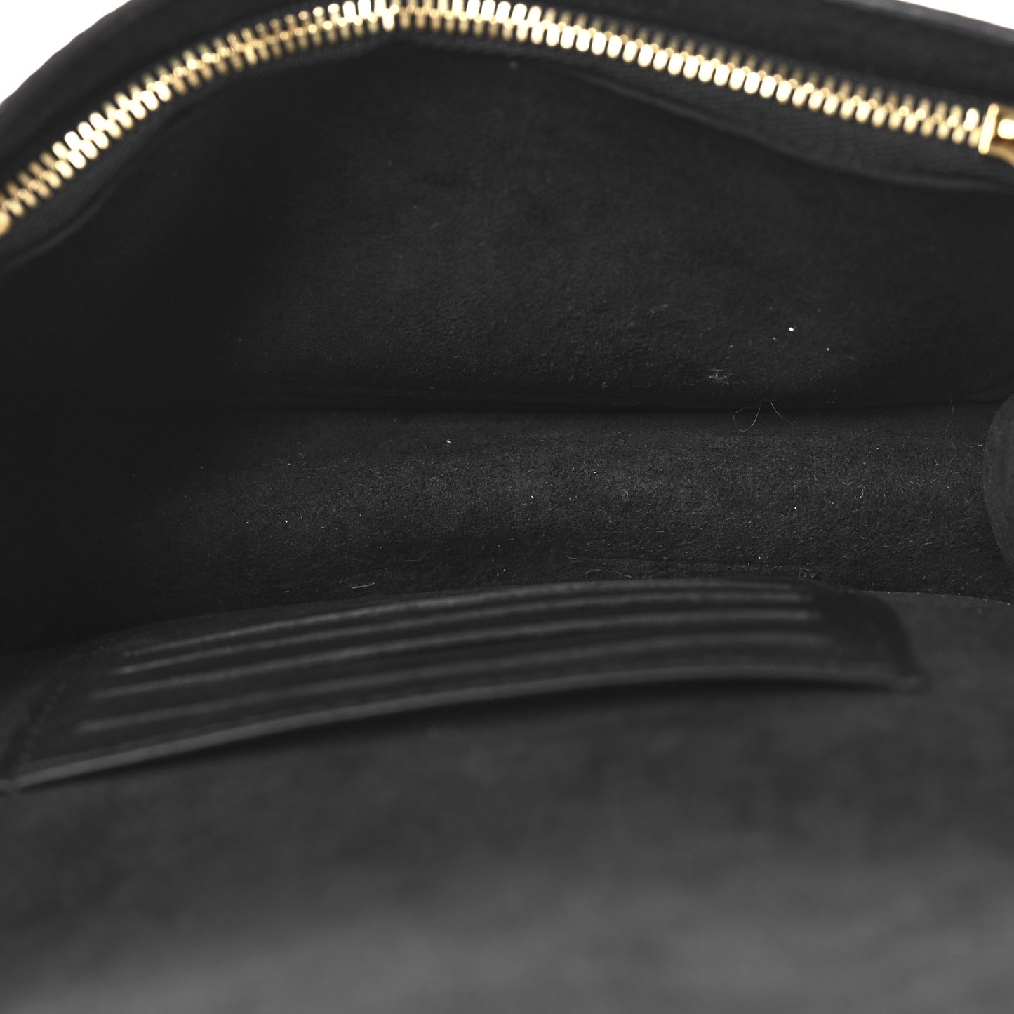 Reverse Monogram Dauphine Chain Wallet