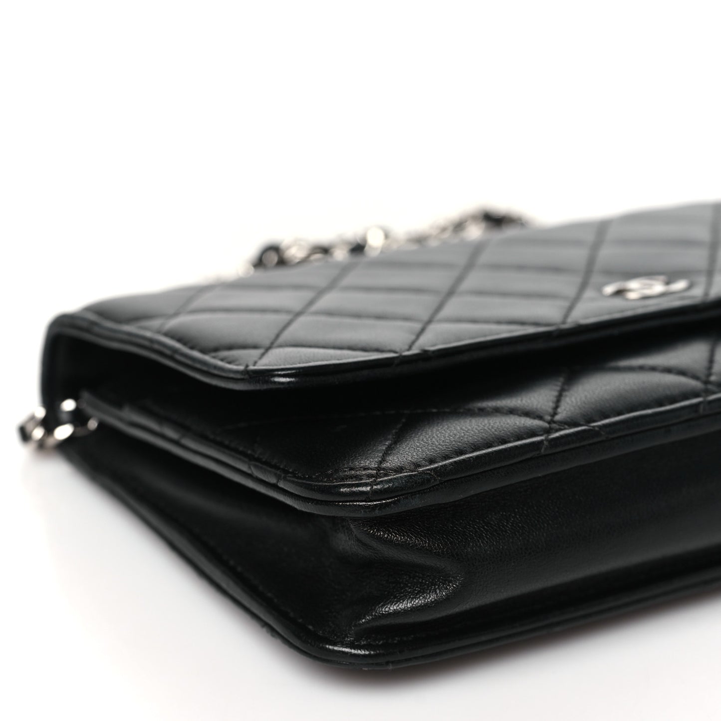 Lambskin Quilted Wallet On Chain WOC Black