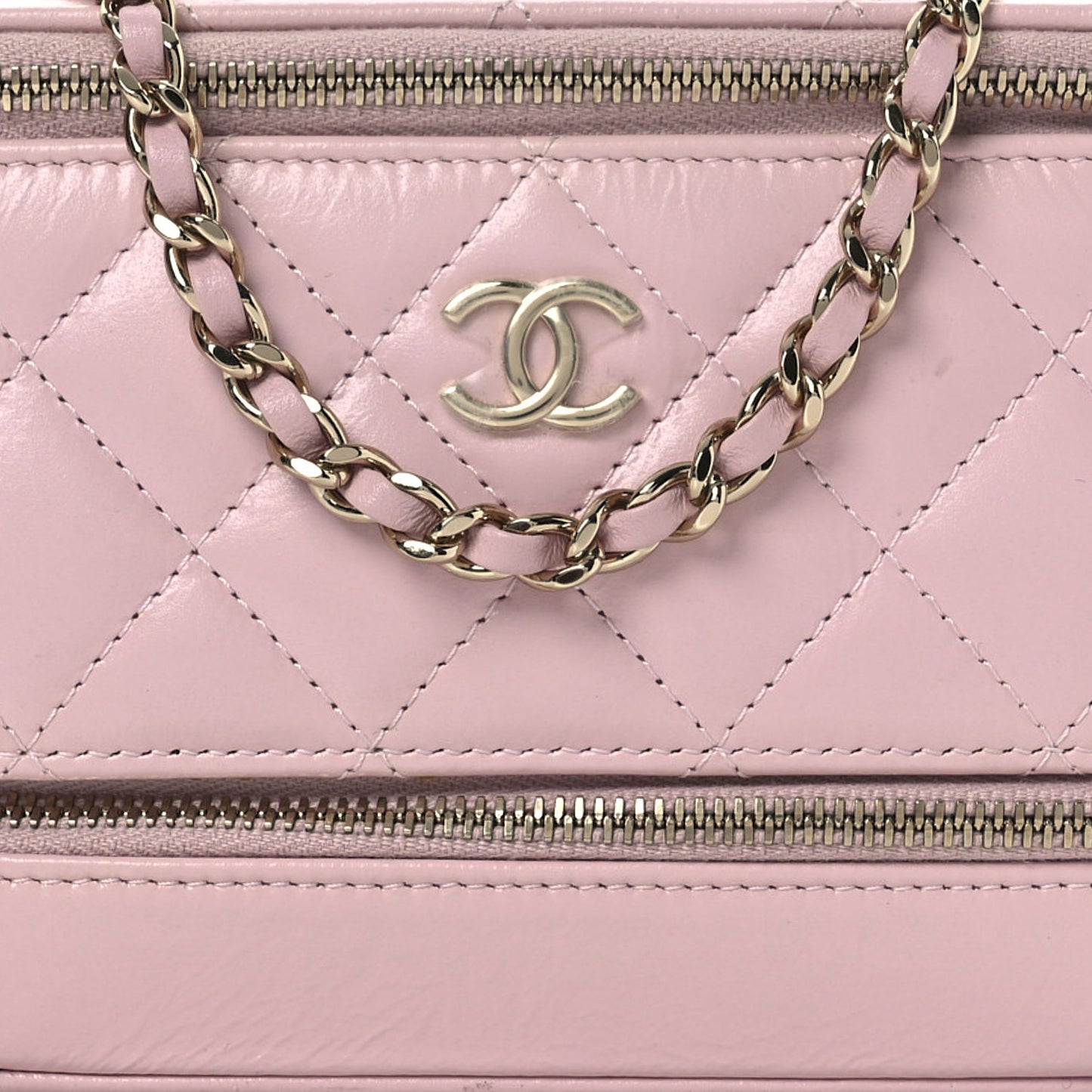 Shiny Lambskin Quilted Top Handle Vanity Case With Chain Pink