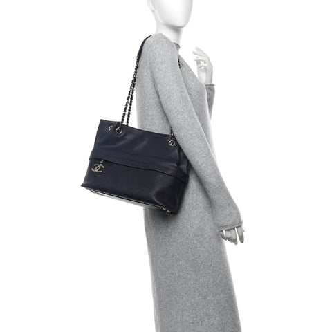 Crumpled Grained Calfskin Zip and Carry Shopping Tote Navy