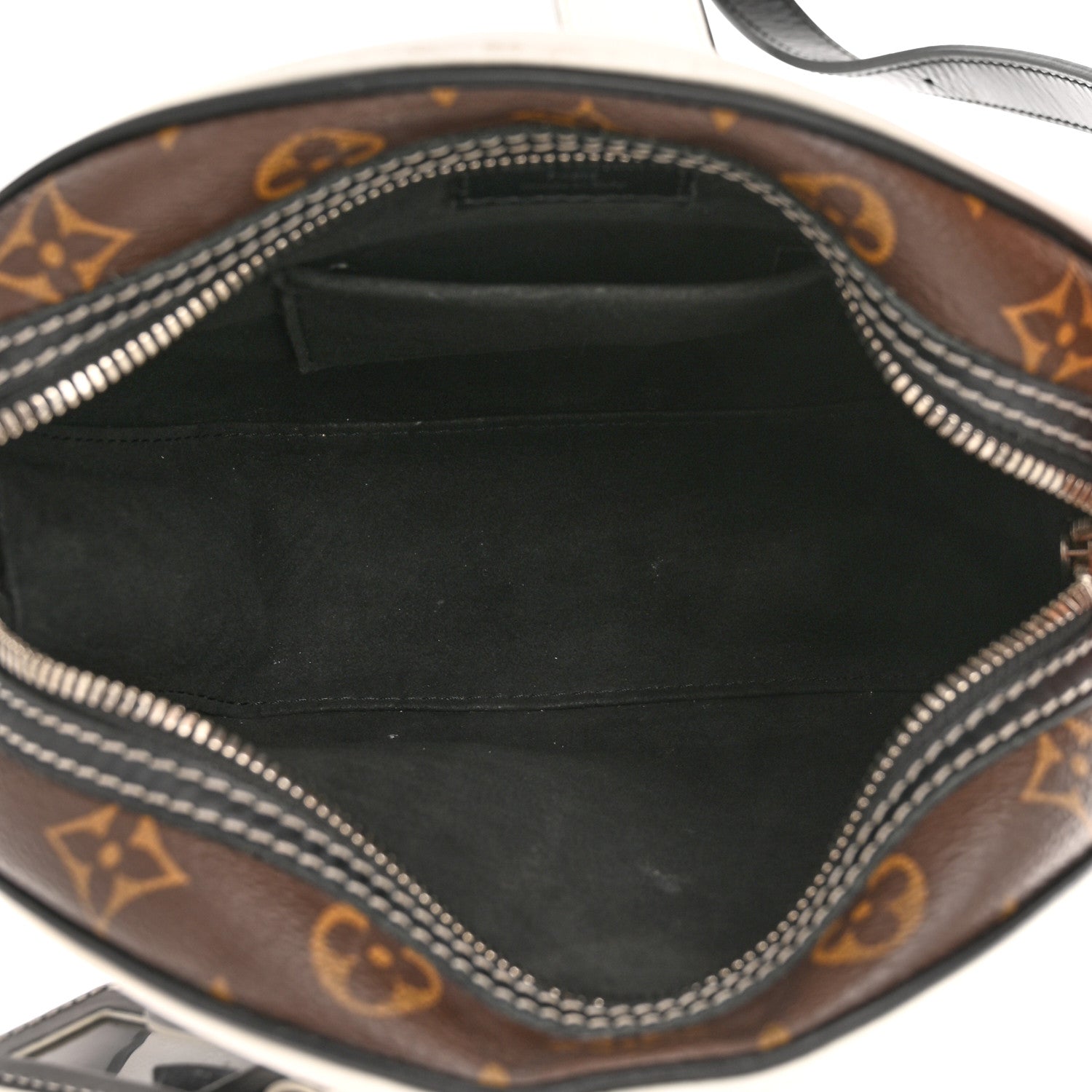 Louis Vuitton Calfskin Monogram LV Airline Boite Chapeau Souple White 5 of 13