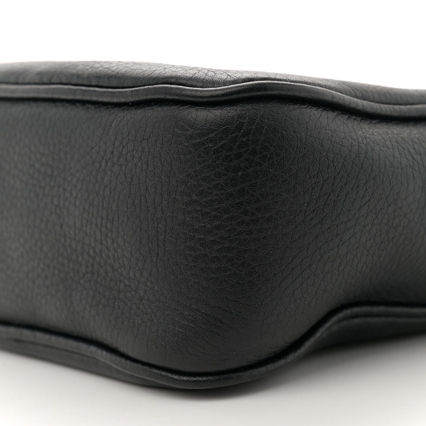 Pebbled Calfskin Small Soho Disco Bag Black