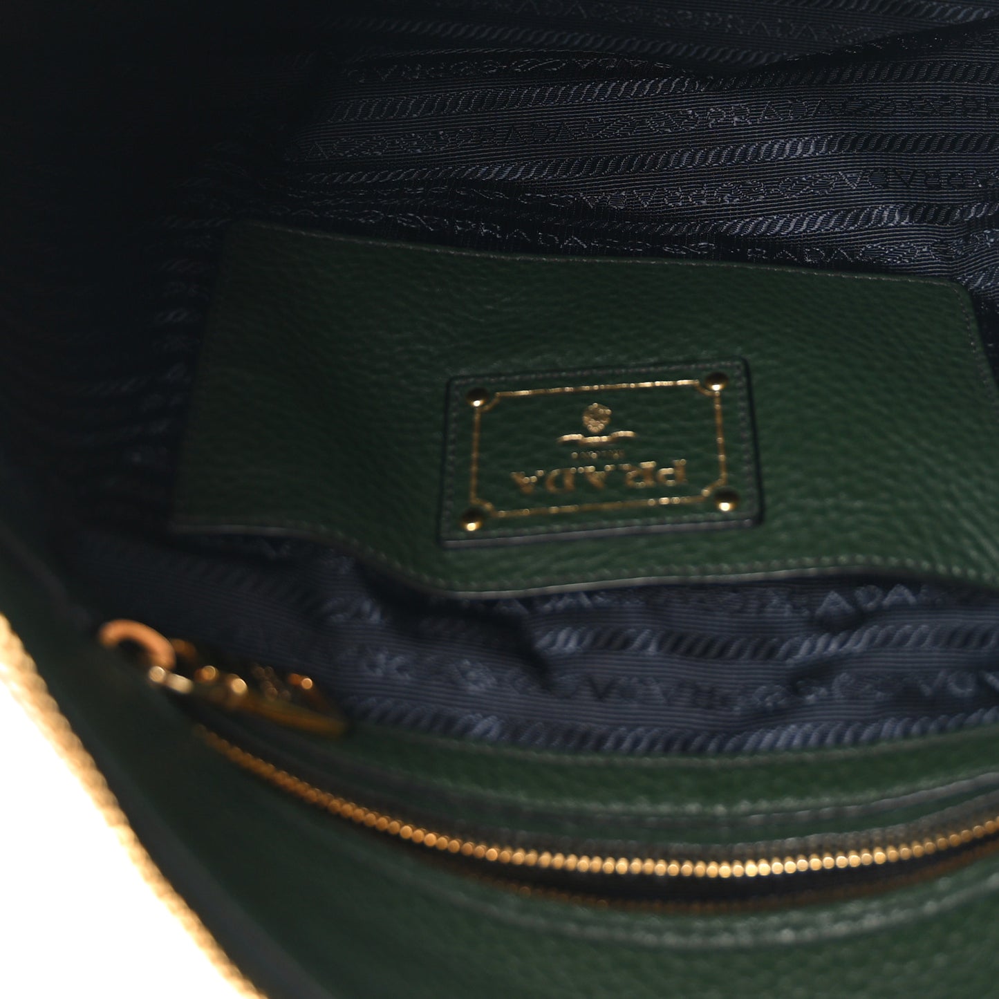 Vitello Daino Shoulder Bag Foresta