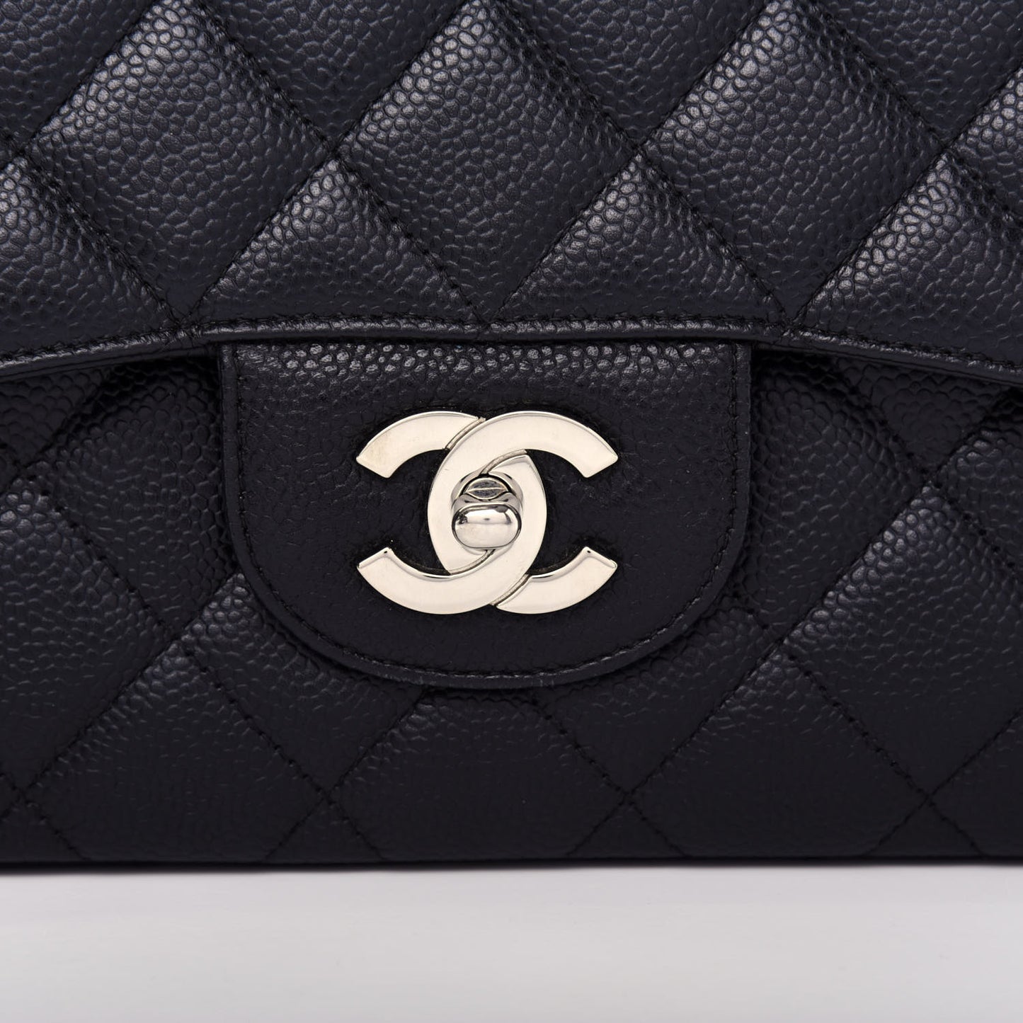 Caviar Quilted Jumbo Single Flap Black