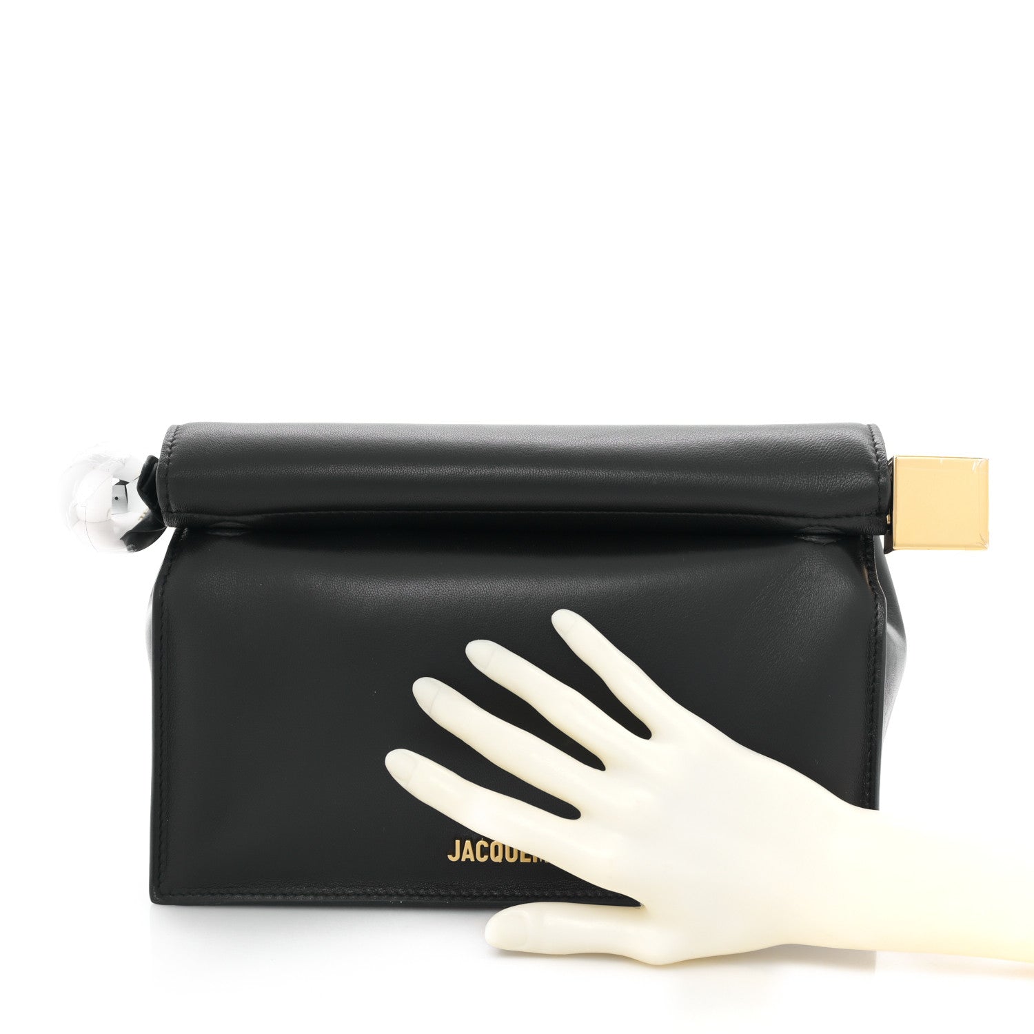 Jacquemus Smooth Calfskin La Pochette Rond Carre Black 2 of 8