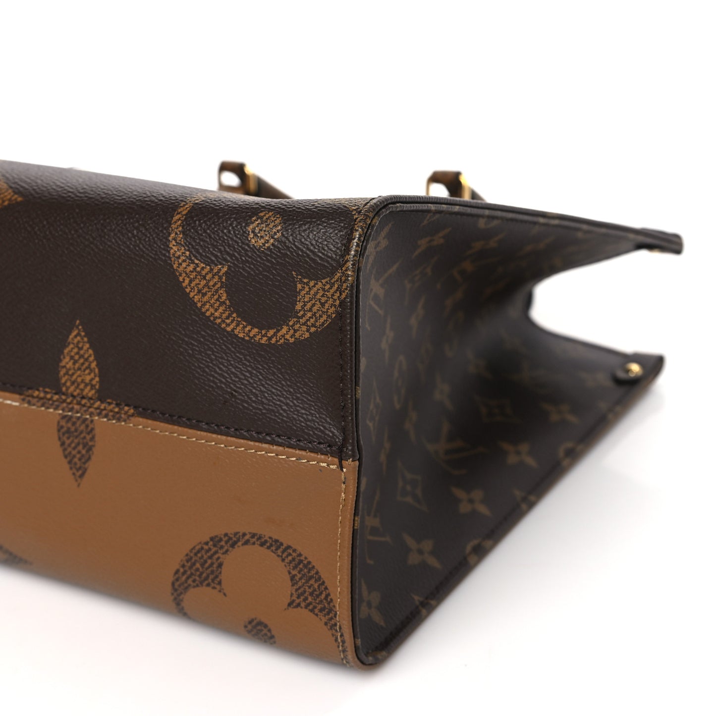 Reverse Monogram Giant Onthego MM