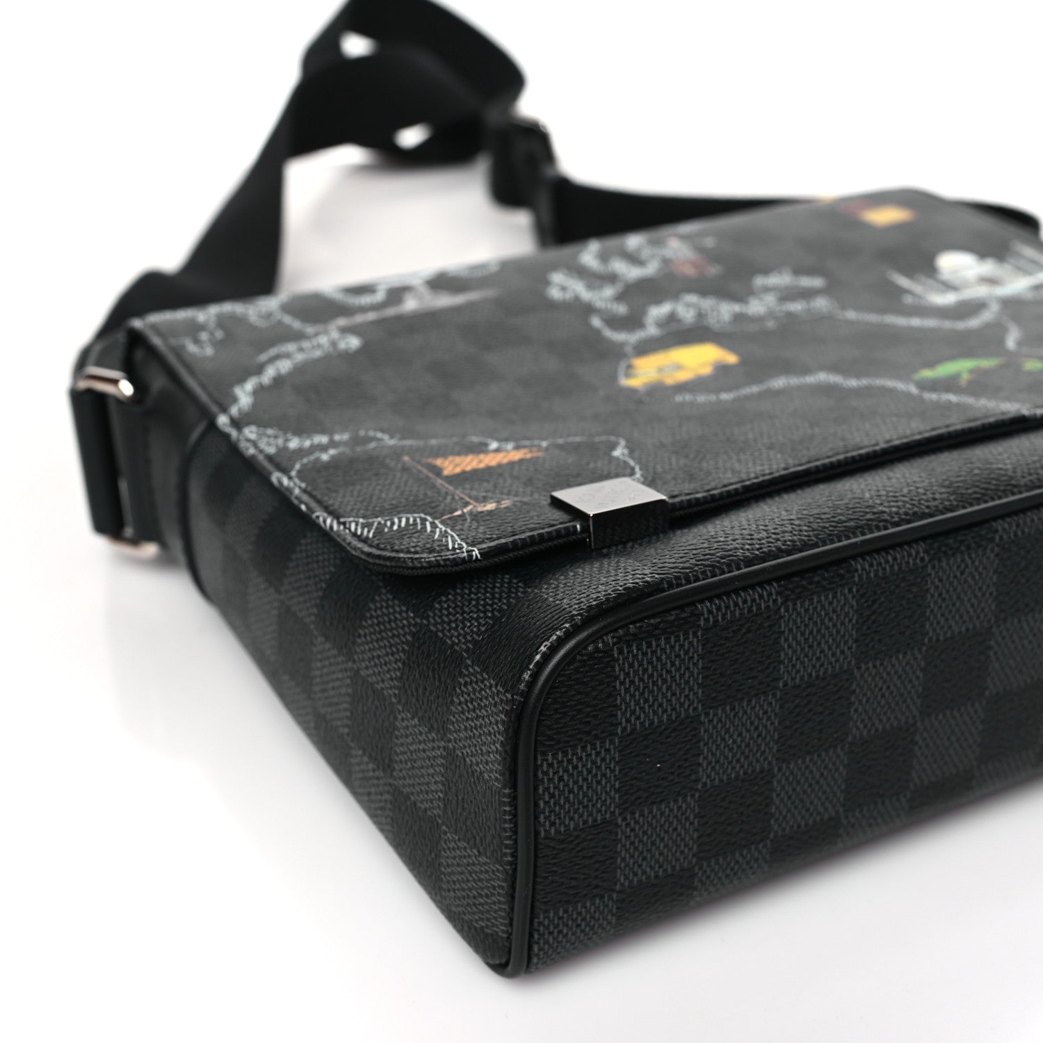 Louis Vuitton Damier Graphite World Map District PM 7 of 9