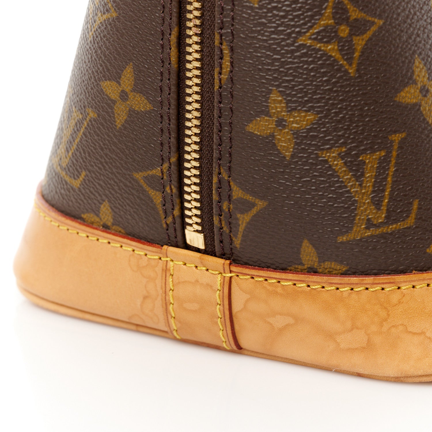Louis Vuitton Monogram Alma PM 12 of 12