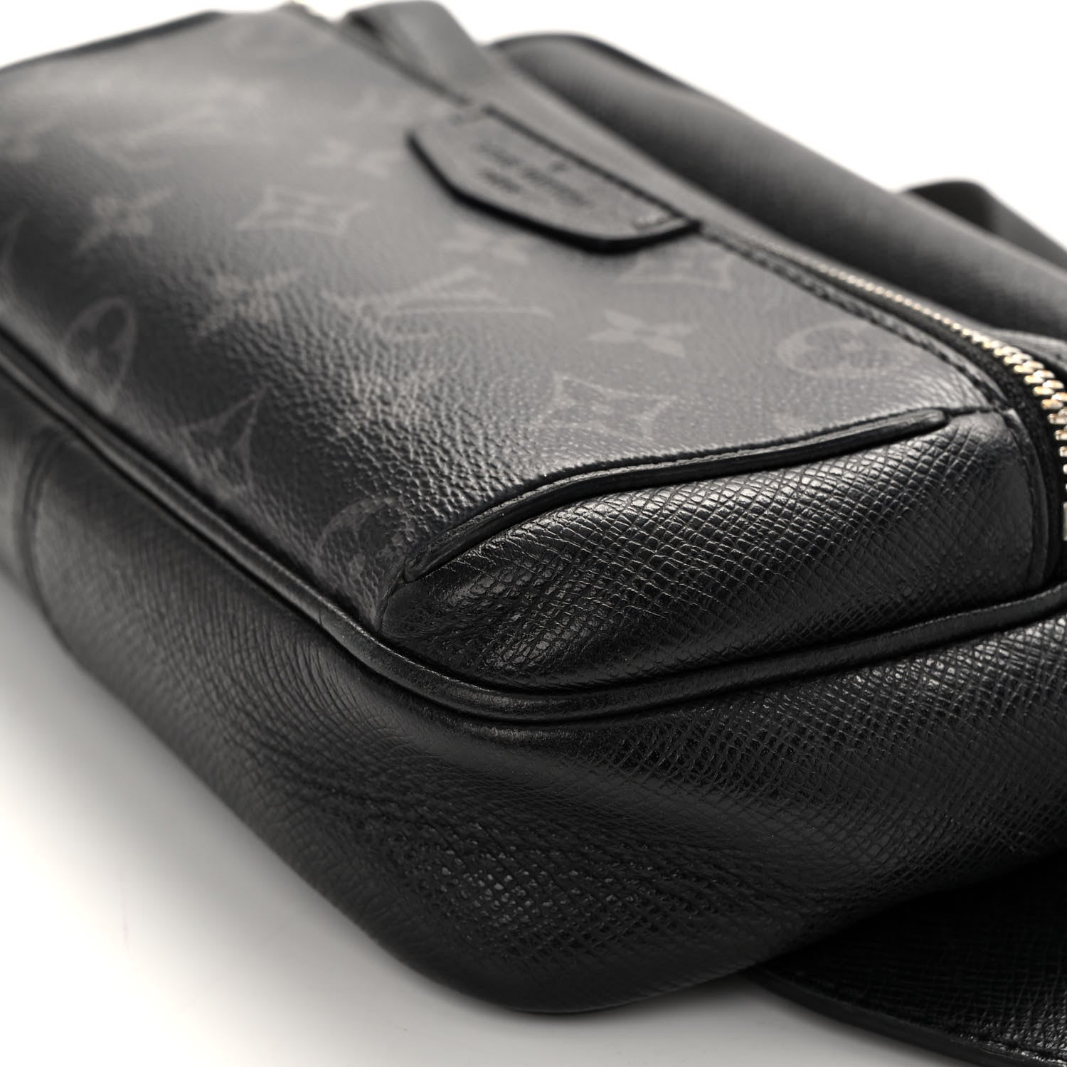 Louis Vuitton Taiga Monogram Eclipse Outdoor Bum Bag Black 9 of 9