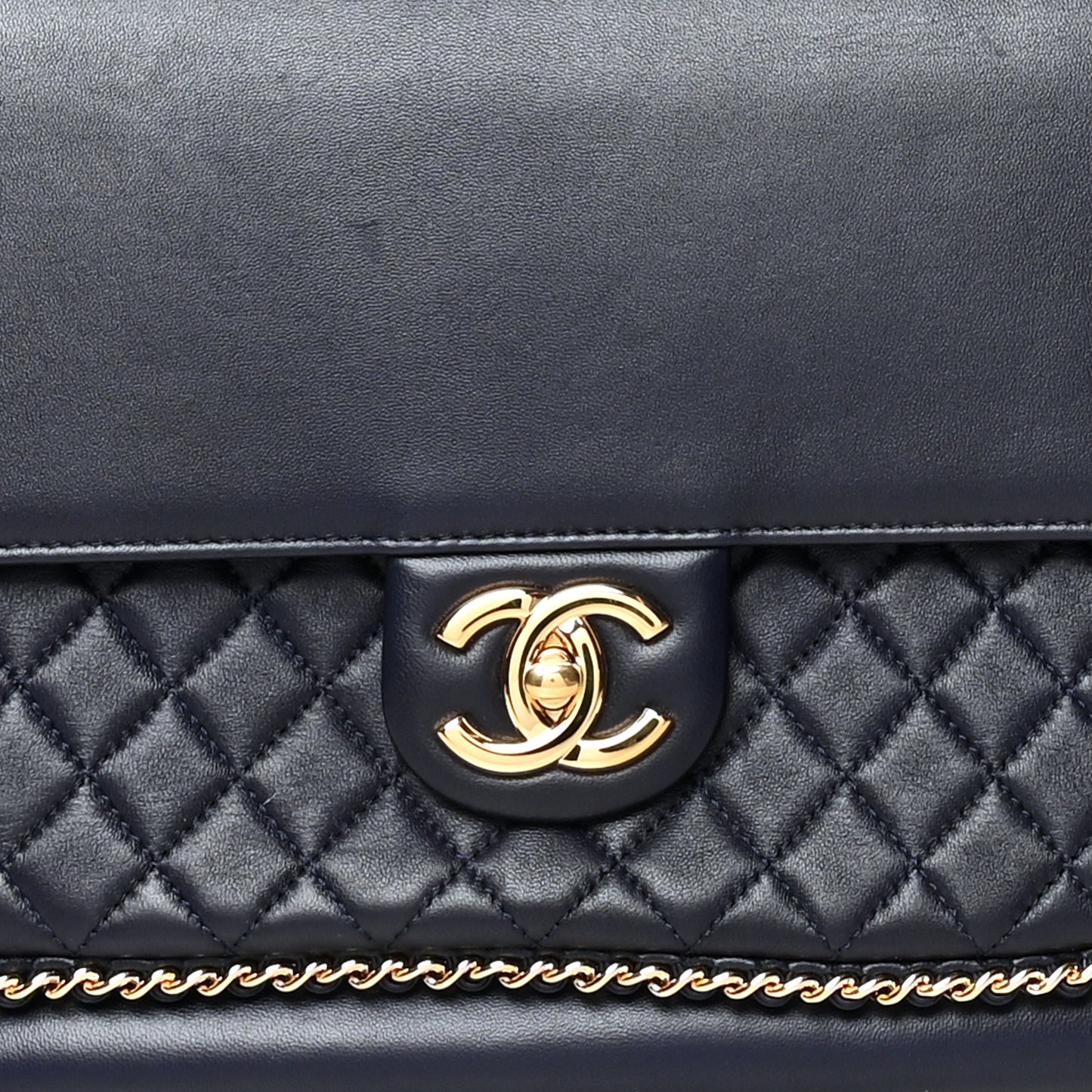 Lambskin Quilted CC Unchained Clutch Navy