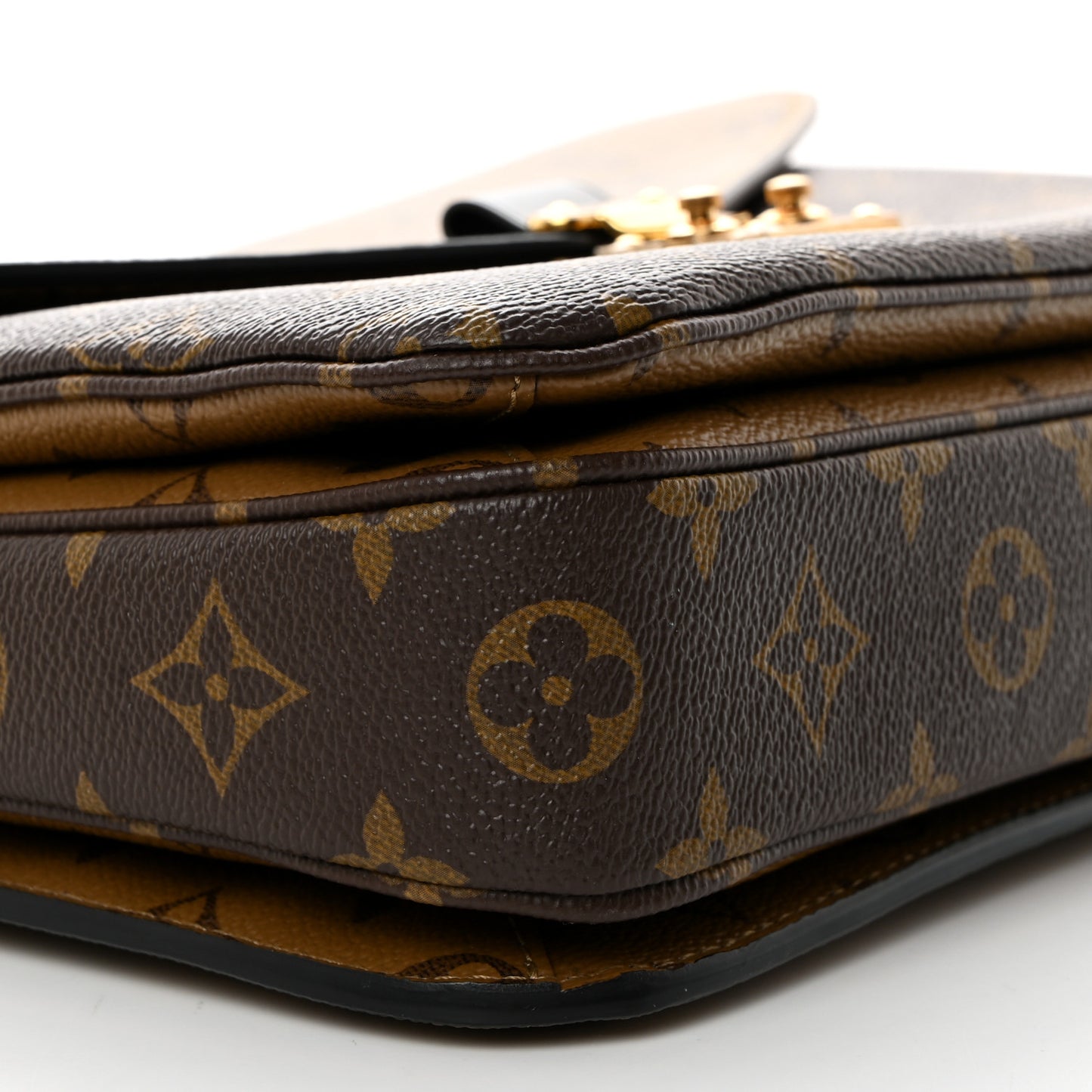 Reverse Monogram Pochette Metis